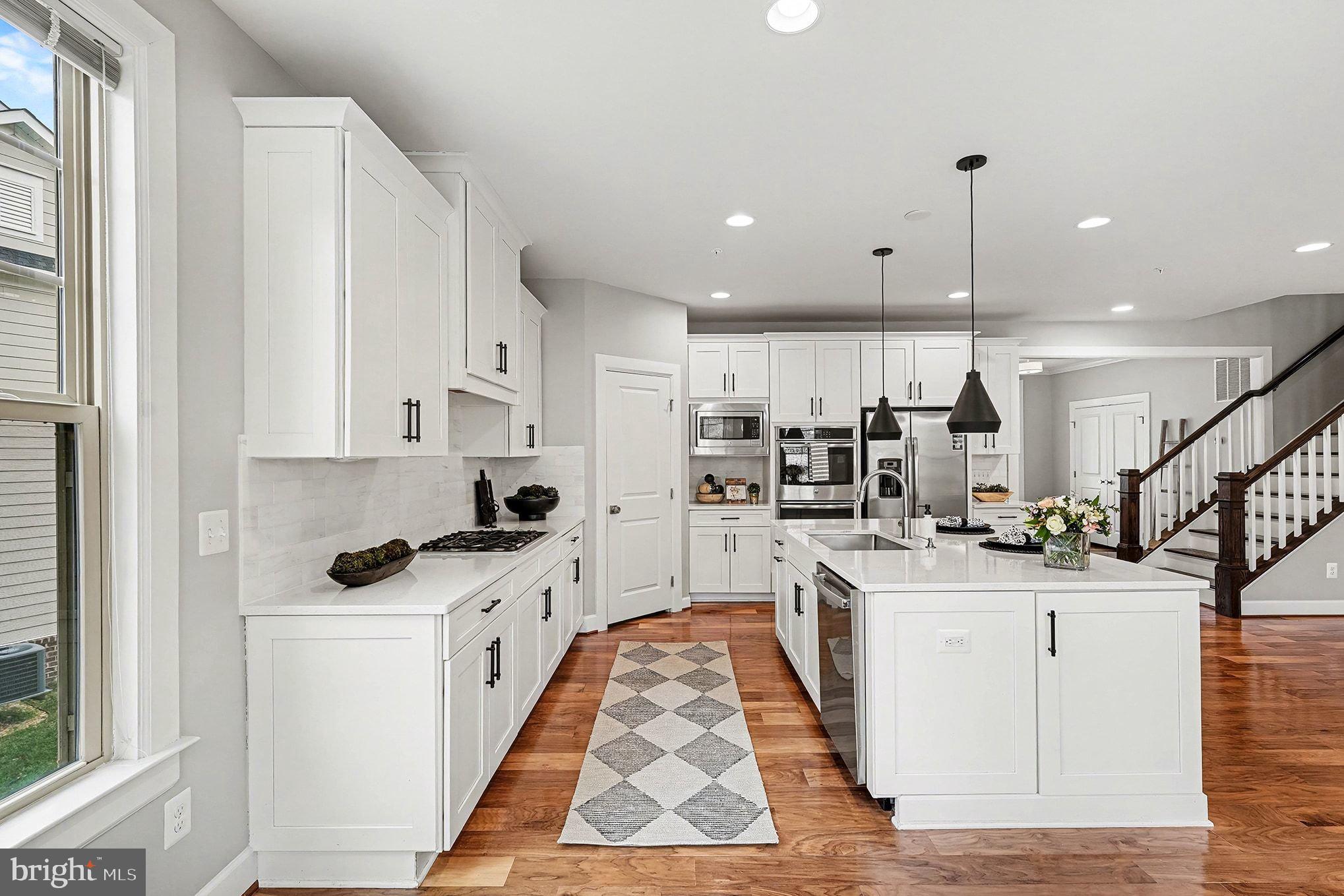 POTOMAC SHORES - Residential