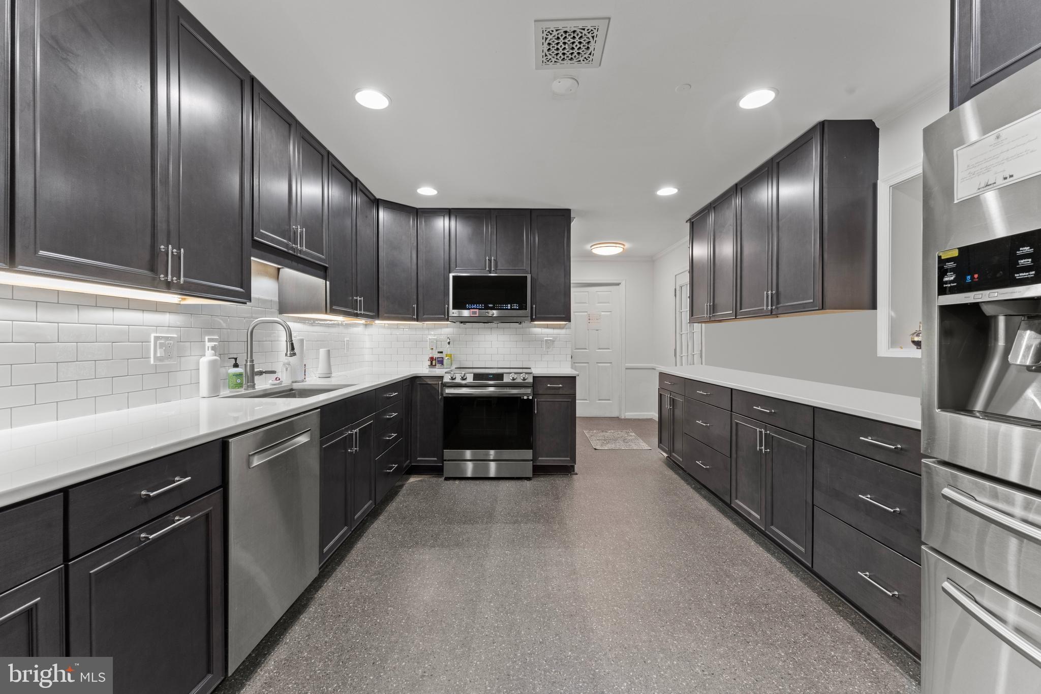 SCOTTS RIDGE - Residential