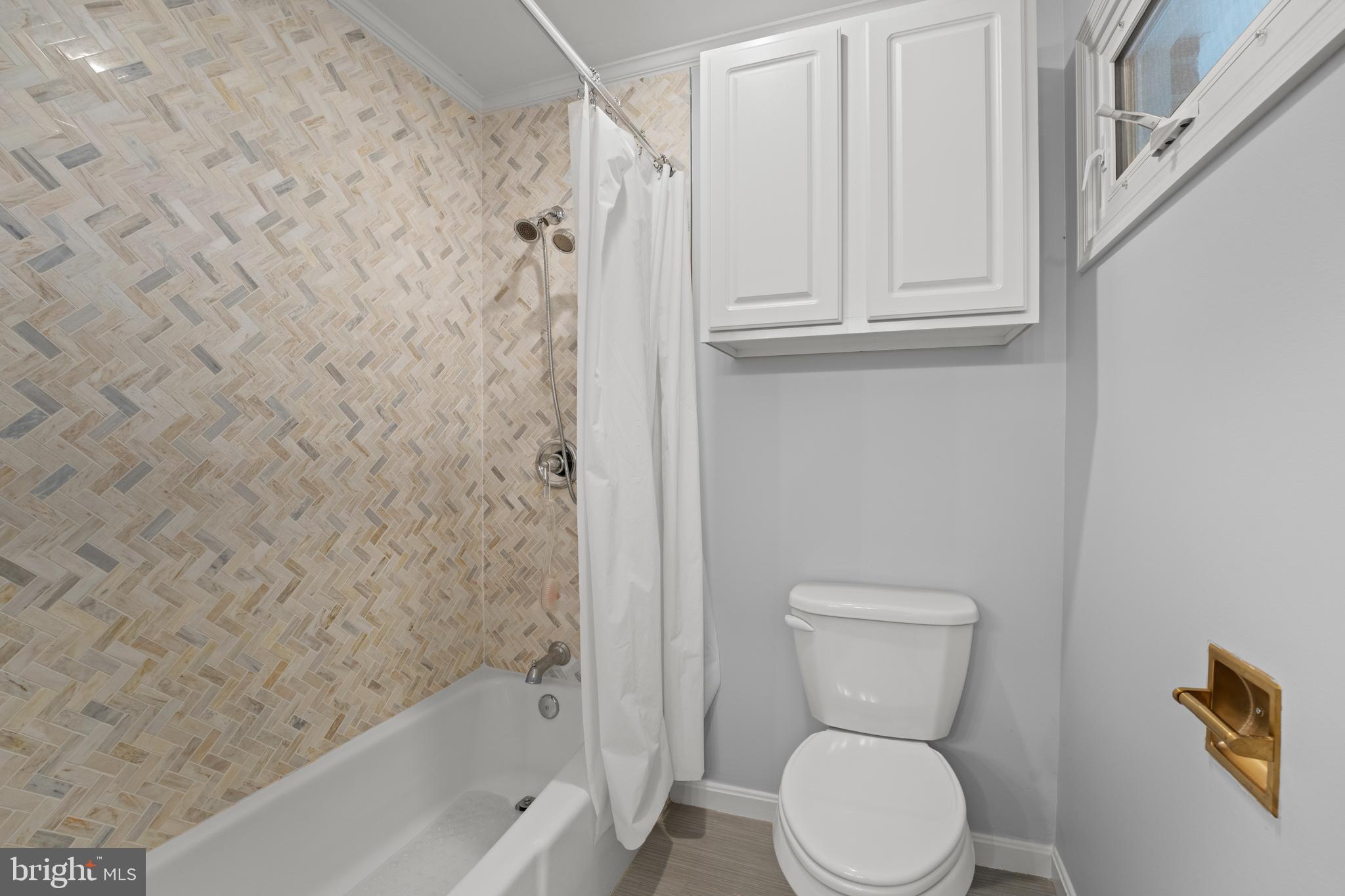 SCOTTS RIDGE - Residential