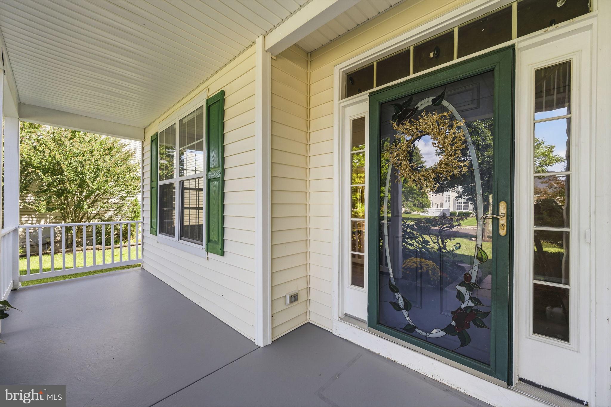 728 HORSESHOE LANE
