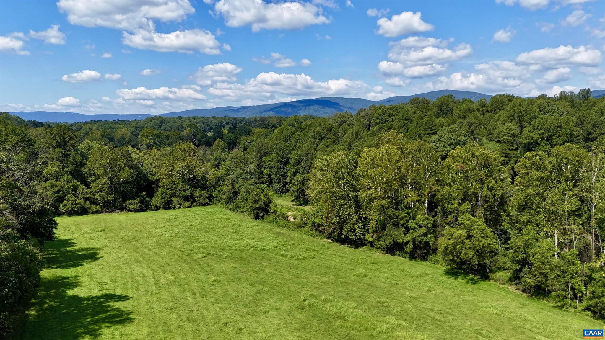 318 MILLER SCHOOL RD