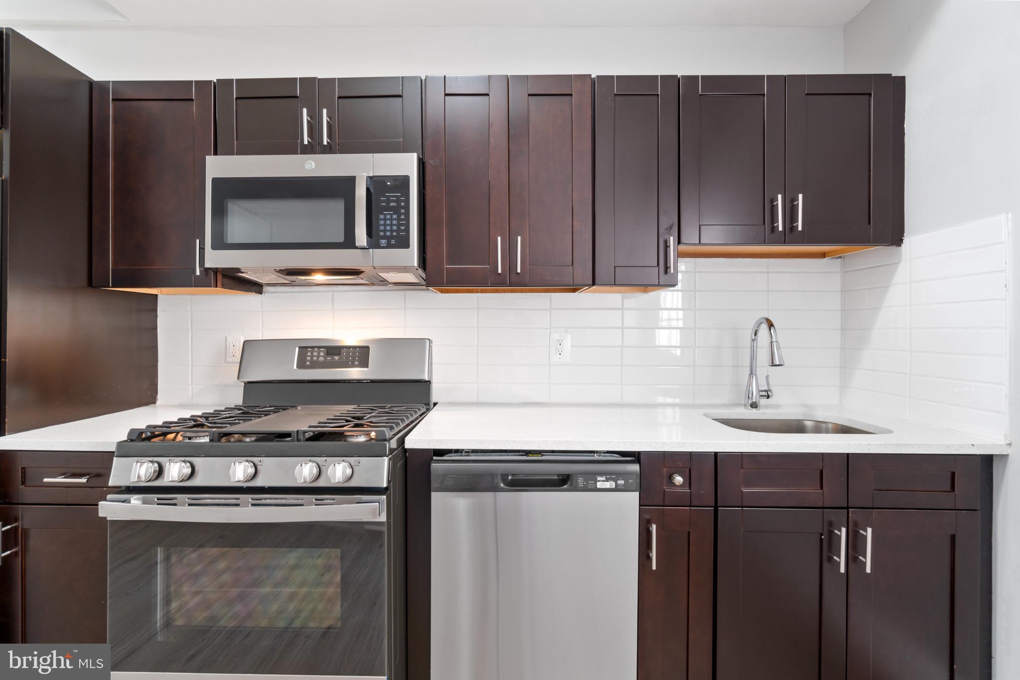 OLIVER - Residential Lease