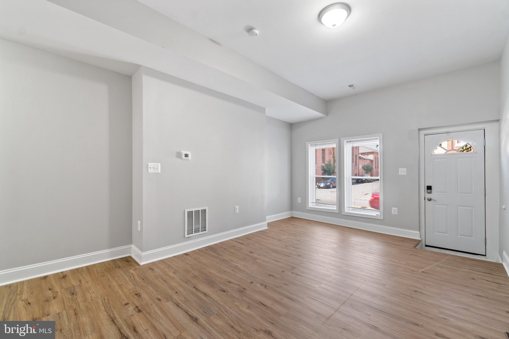 OLIVER - Residential Lease