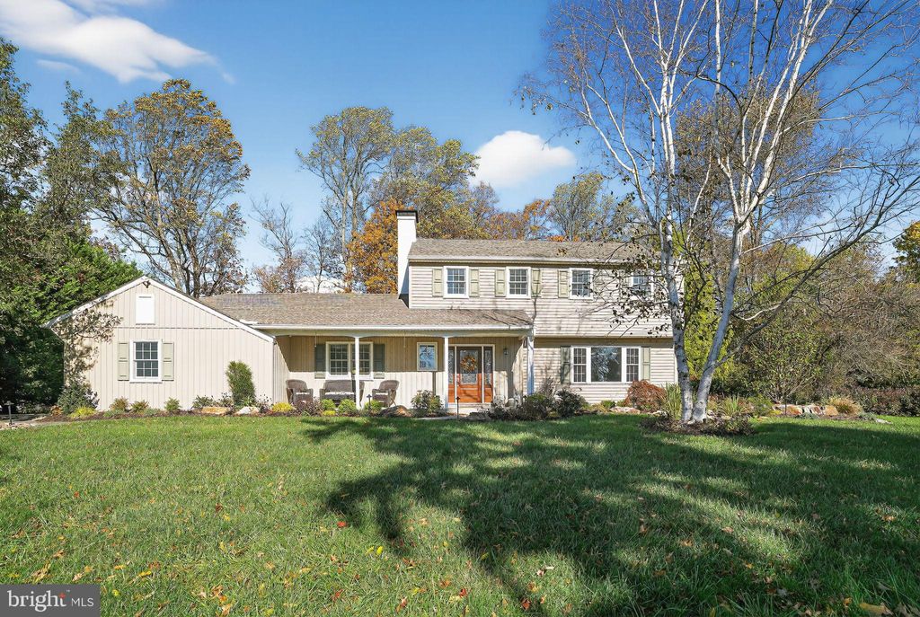 Photo of 140 Christine Drive, DOWNINGTOWN, PA 19335 (MLS # PACT2111004)