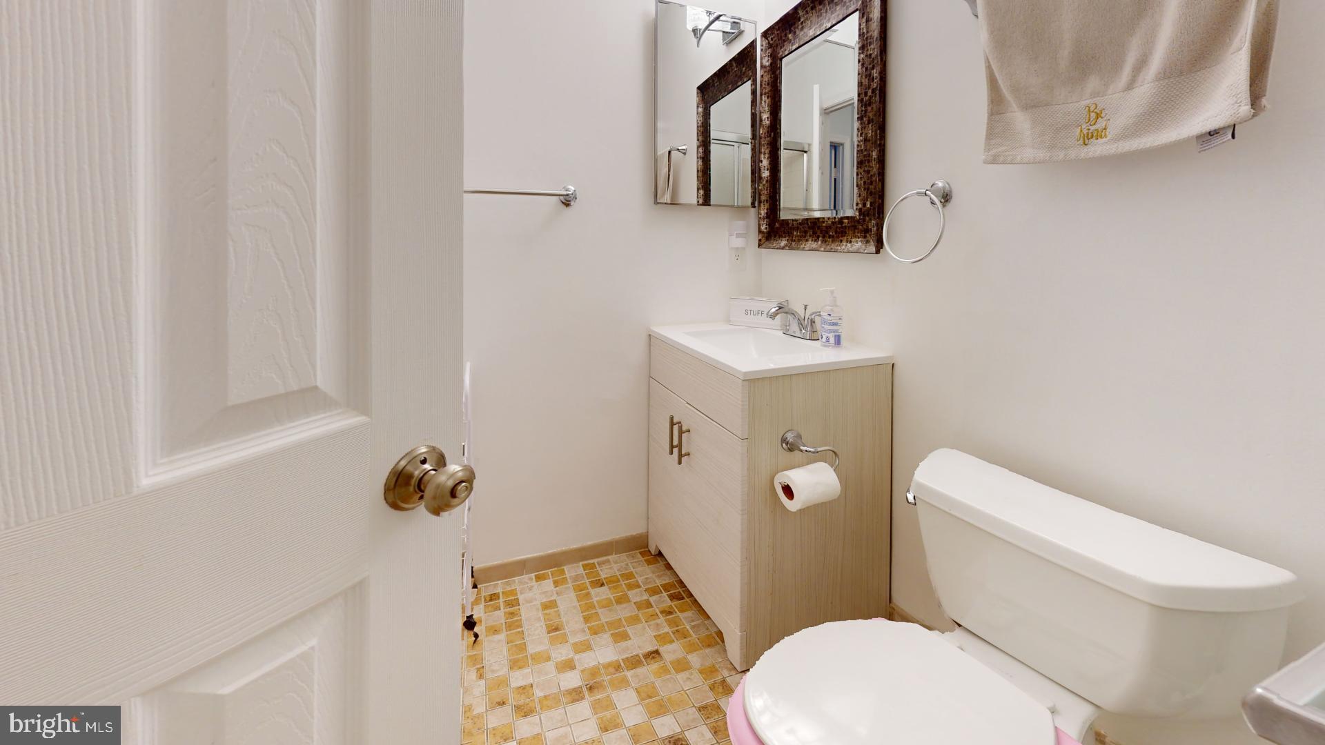 BETHELEN WOODS - Residential Lease