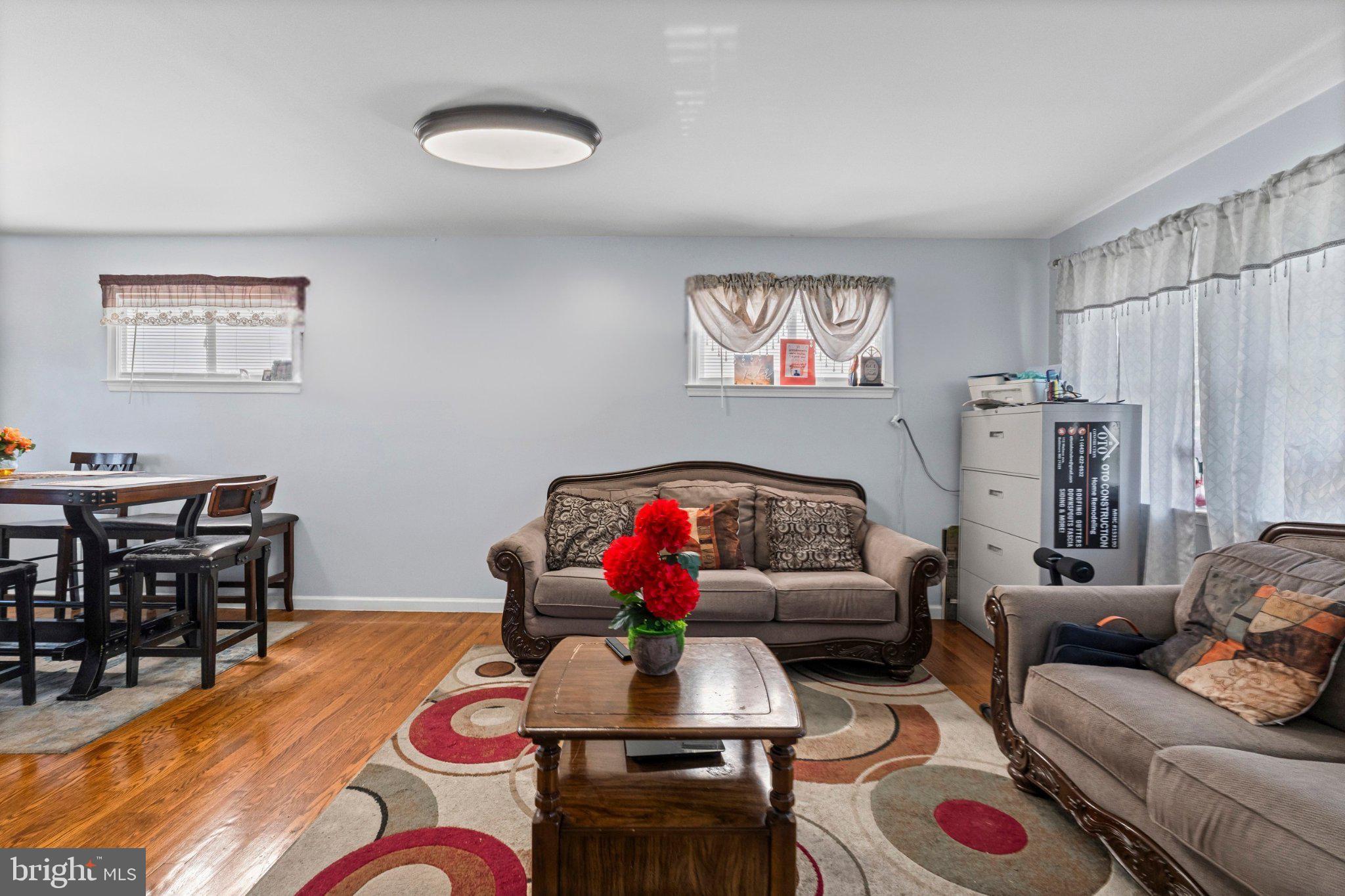 ARUNDEL GARDENS - Residential