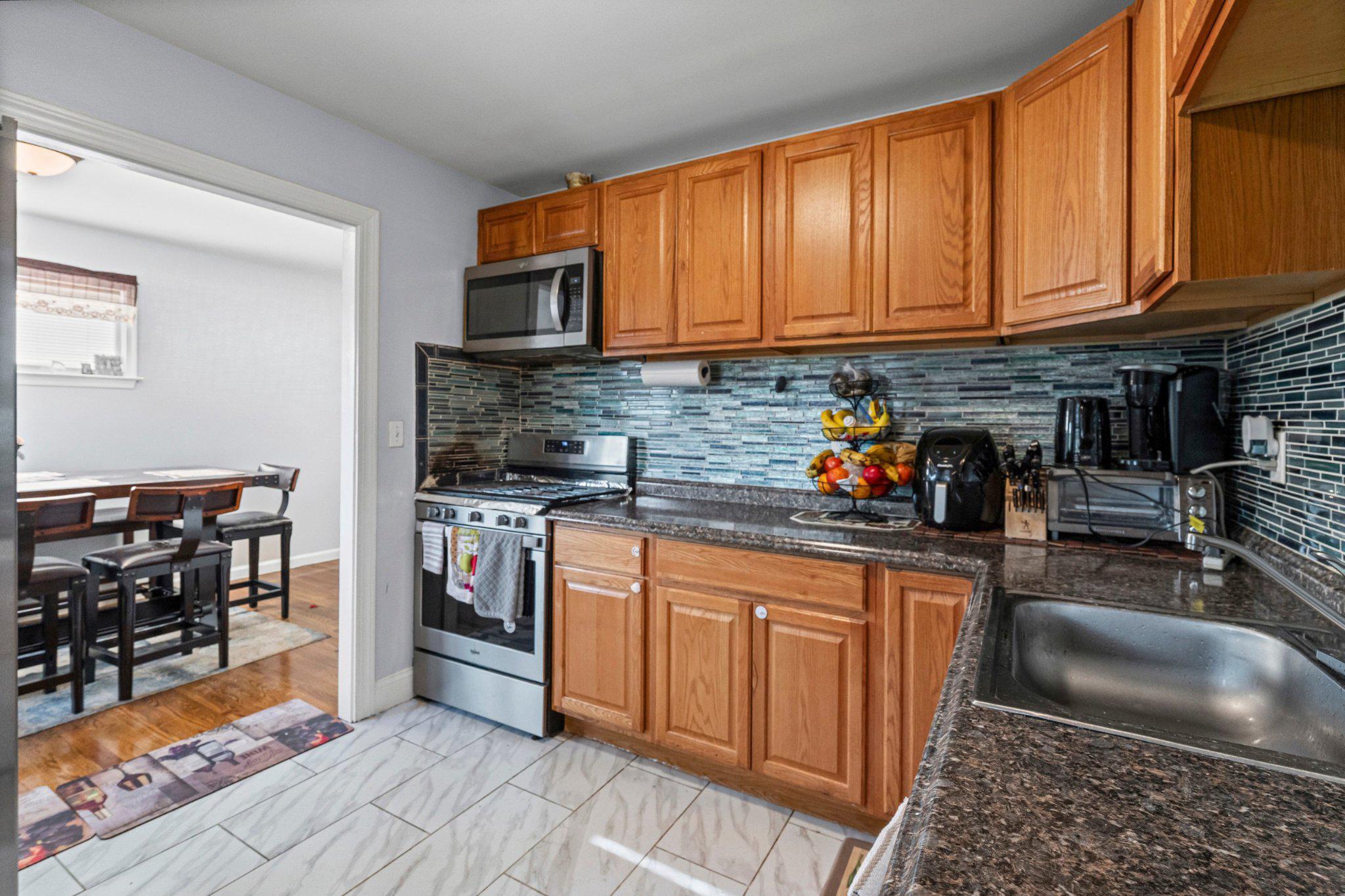 ARUNDEL GARDENS - Residential