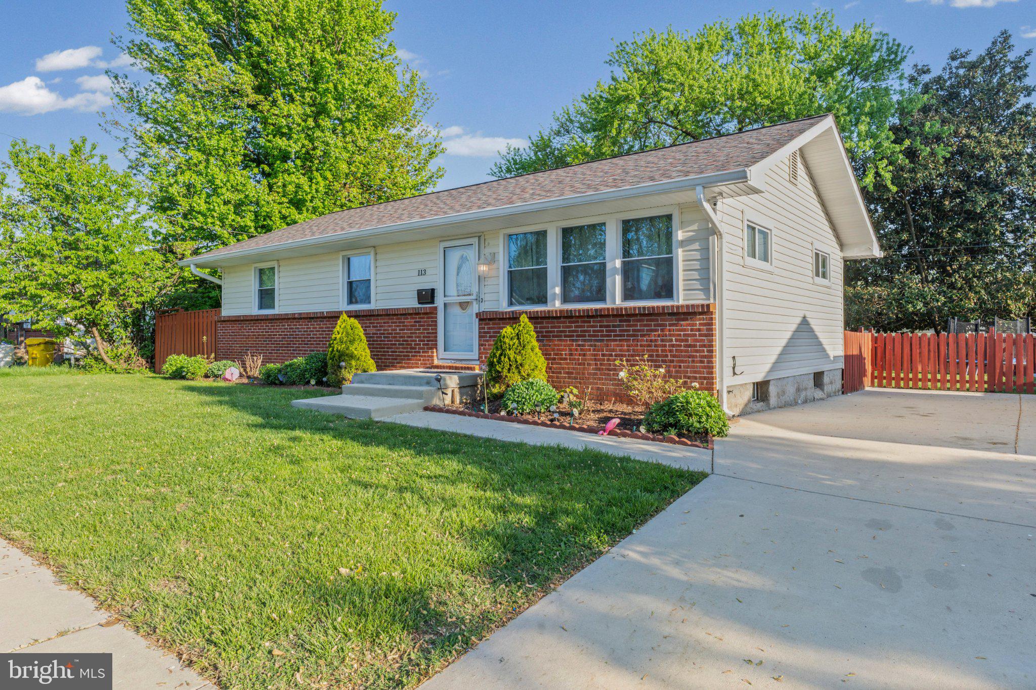 ARUNDEL GARDENS - Residential