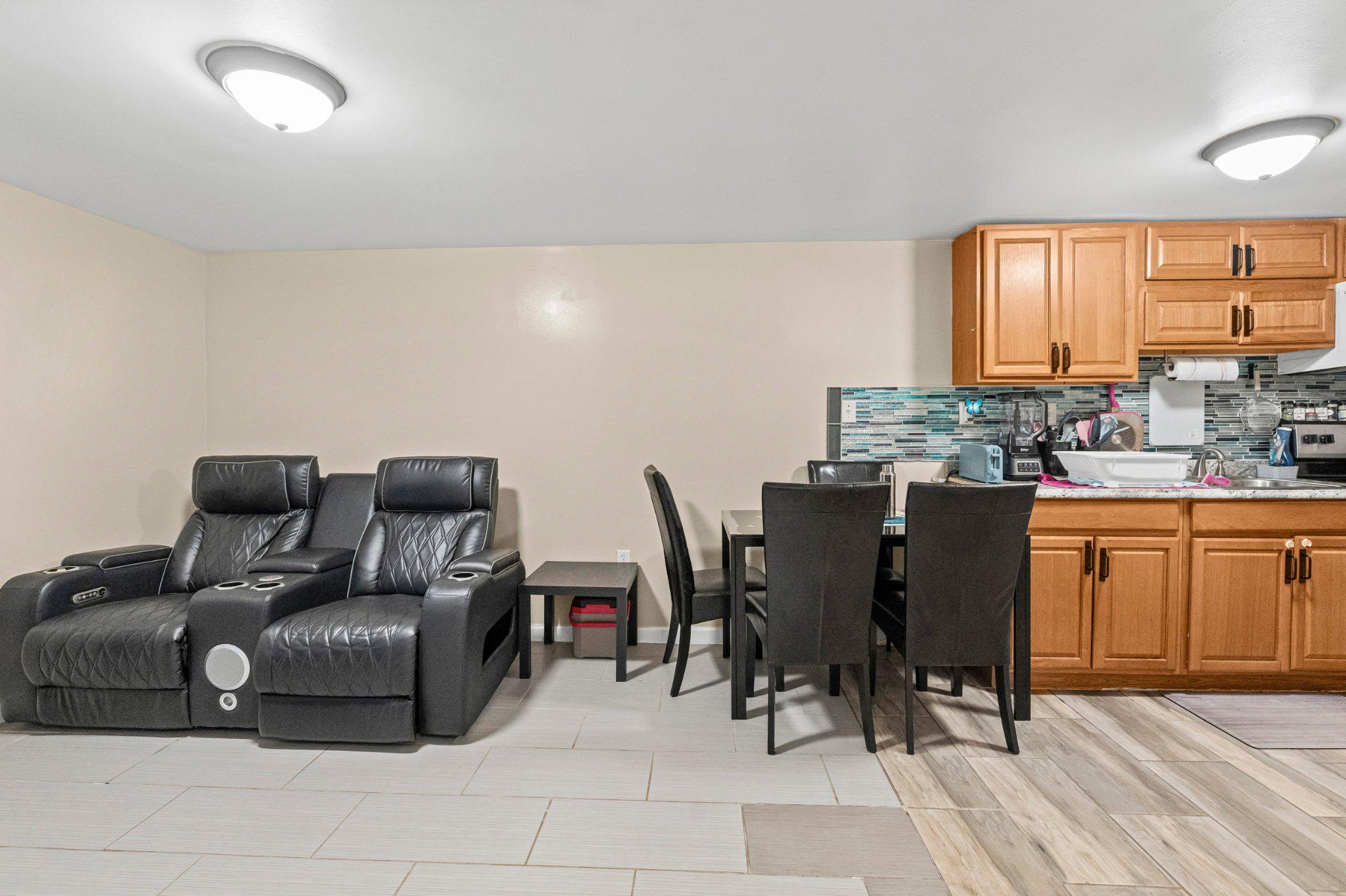 ARUNDEL GARDENS - Residential