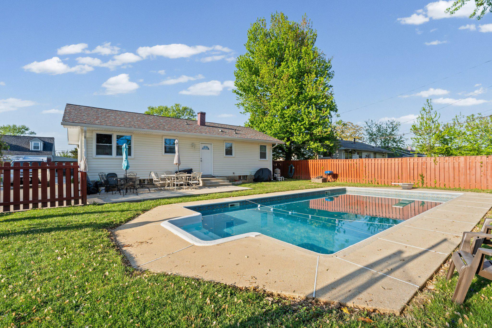 ARUNDEL GARDENS - Residential