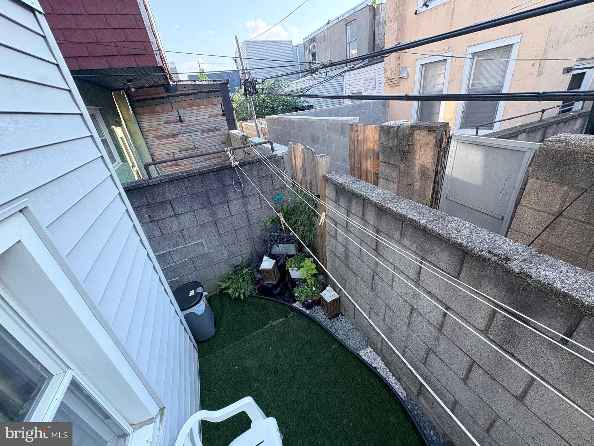 POINT BREEZE - Residential