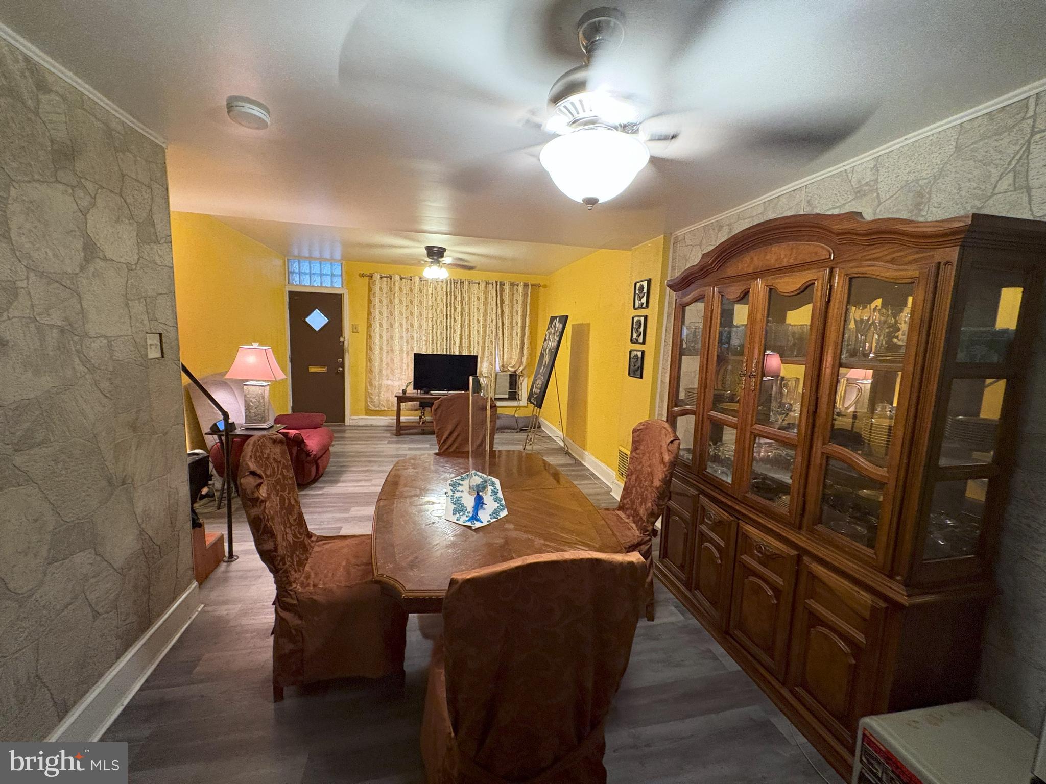 POINT BREEZE - Residential