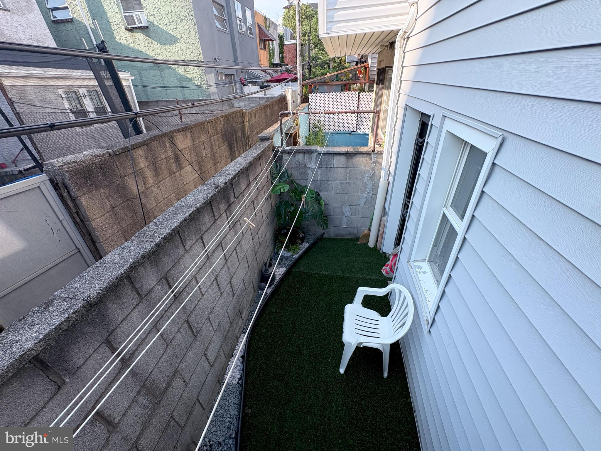 POINT BREEZE - Residential