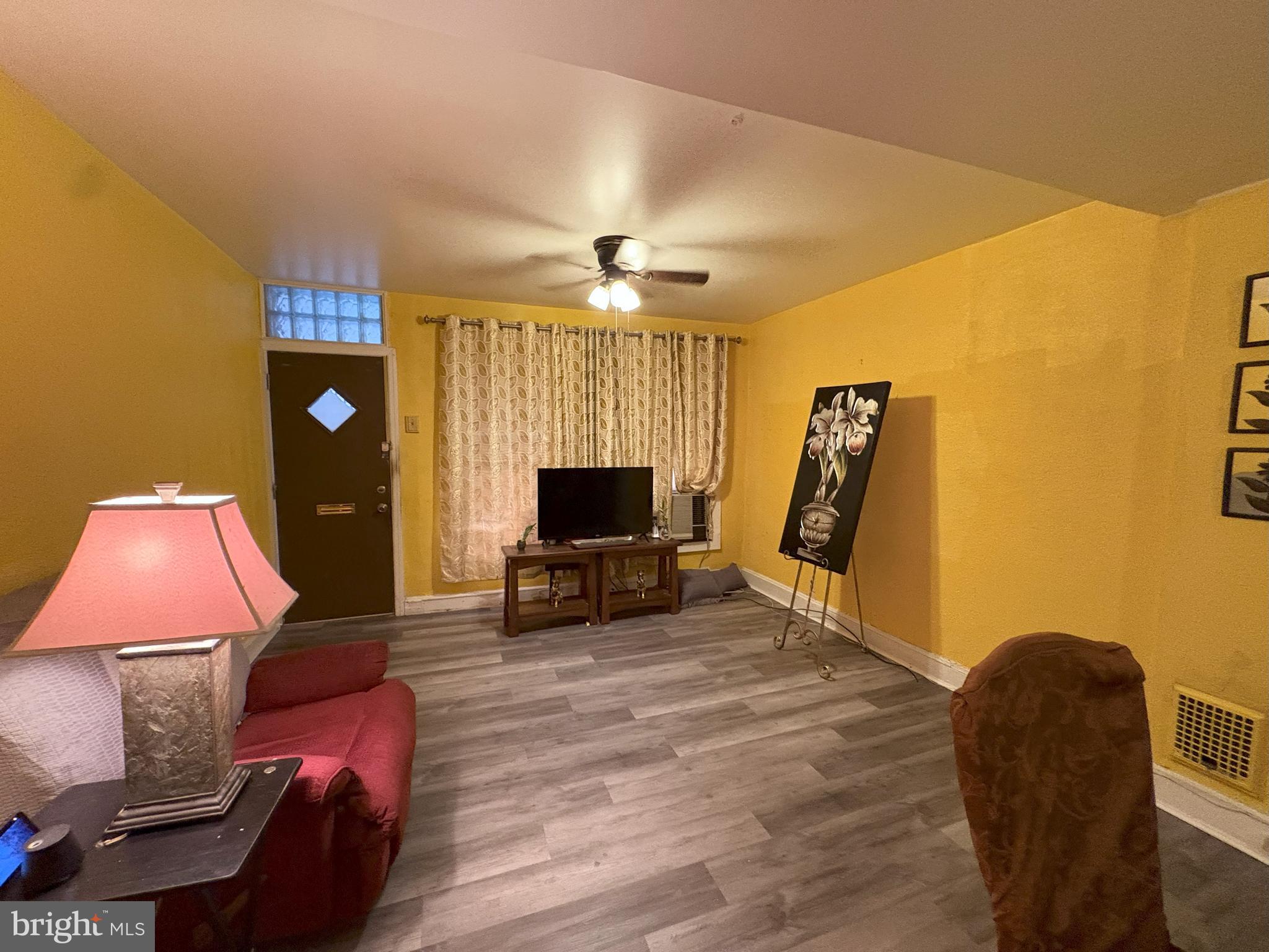 POINT BREEZE - Residential