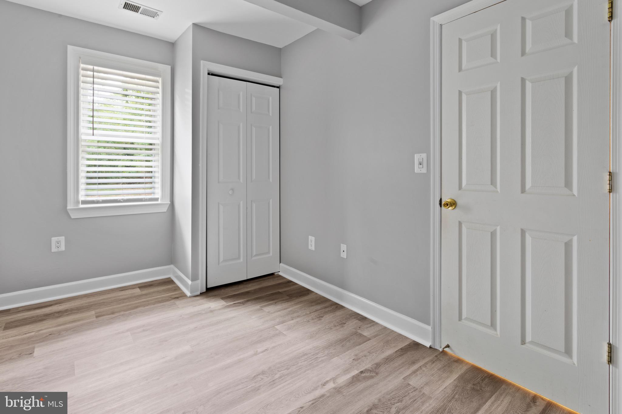 REGULARS - Residential