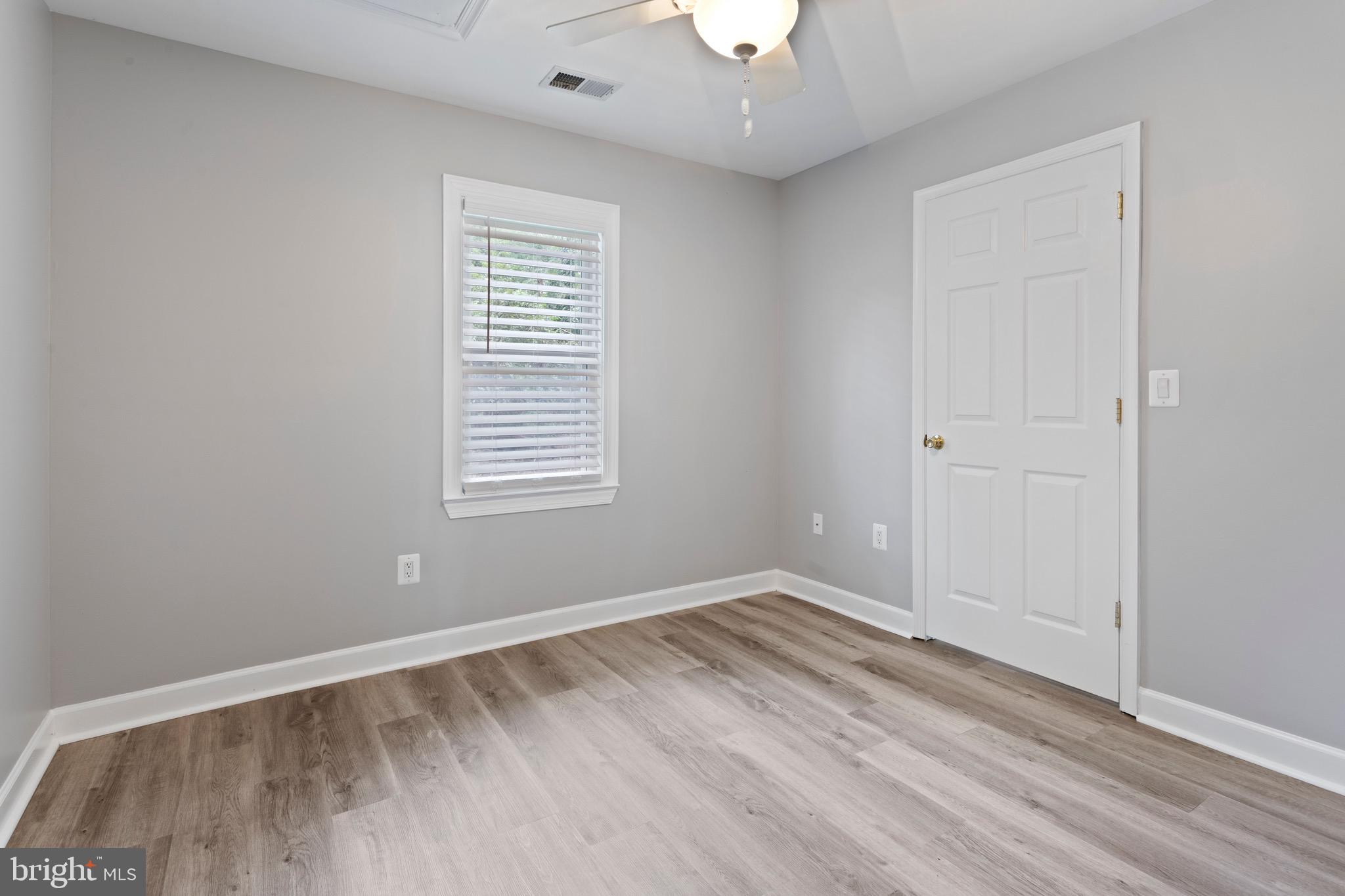 REGULARS - Residential