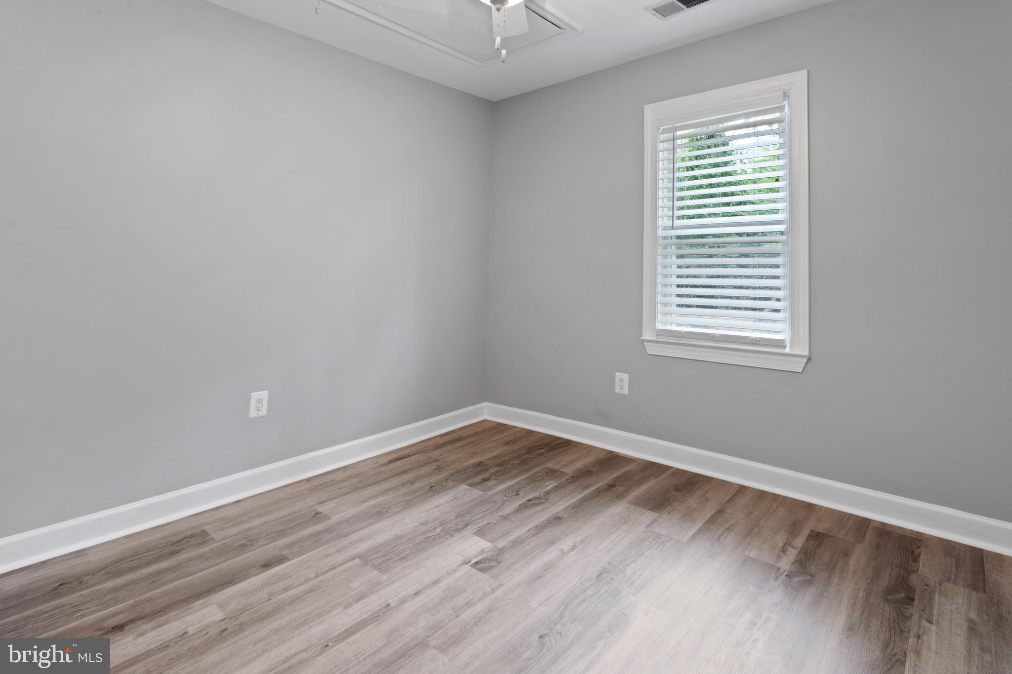 REGULARS - Residential