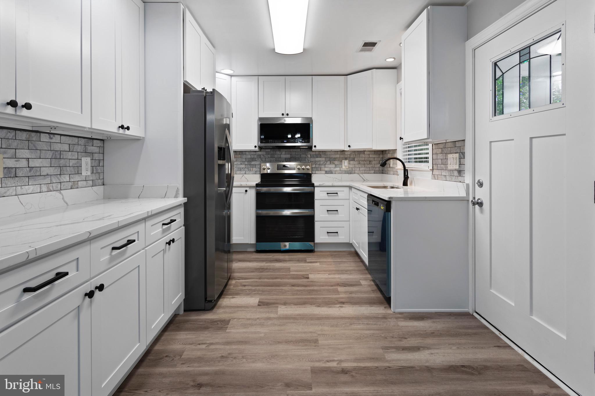 REGULARS - Residential