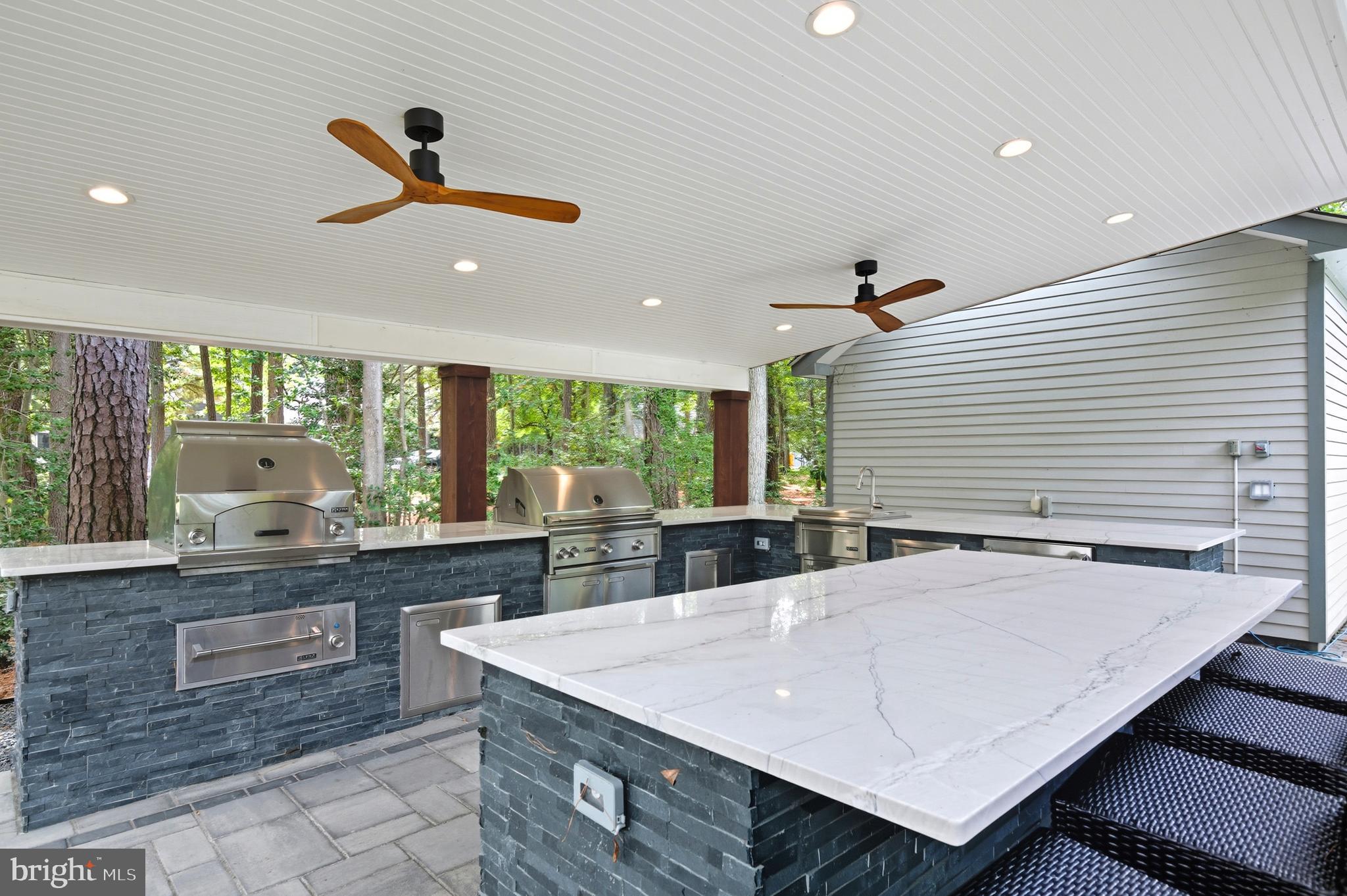 ROYAL OAK - Residential