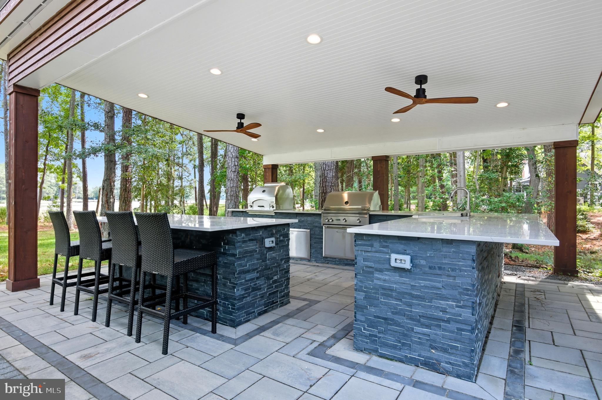 ROYAL OAK - Residential