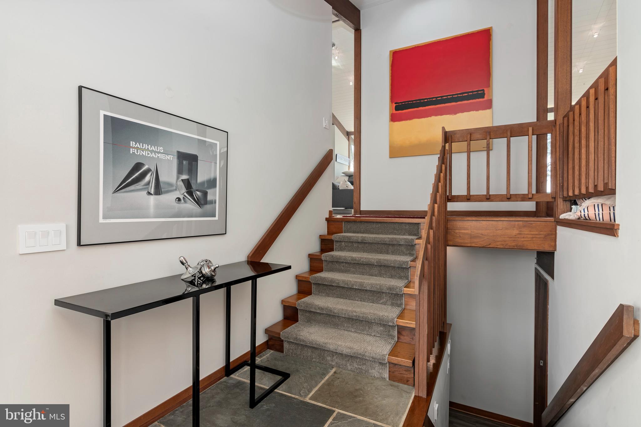 ROYAL OAK - Residential