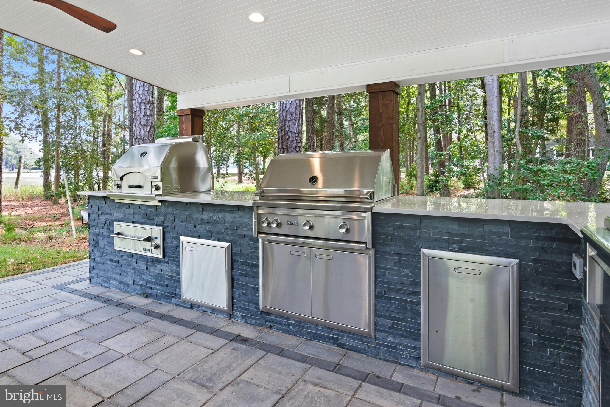 ROYAL OAK - Residential