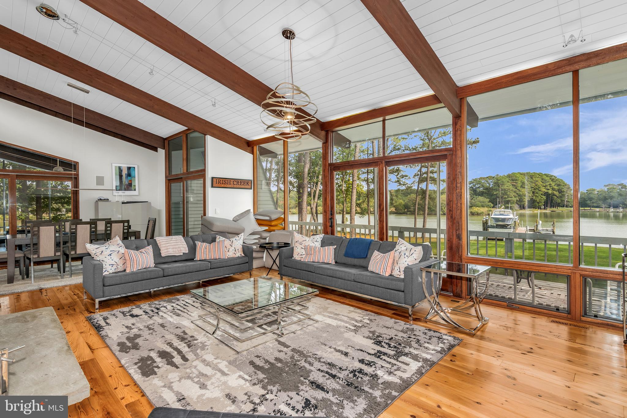 ROYAL OAK - Residential