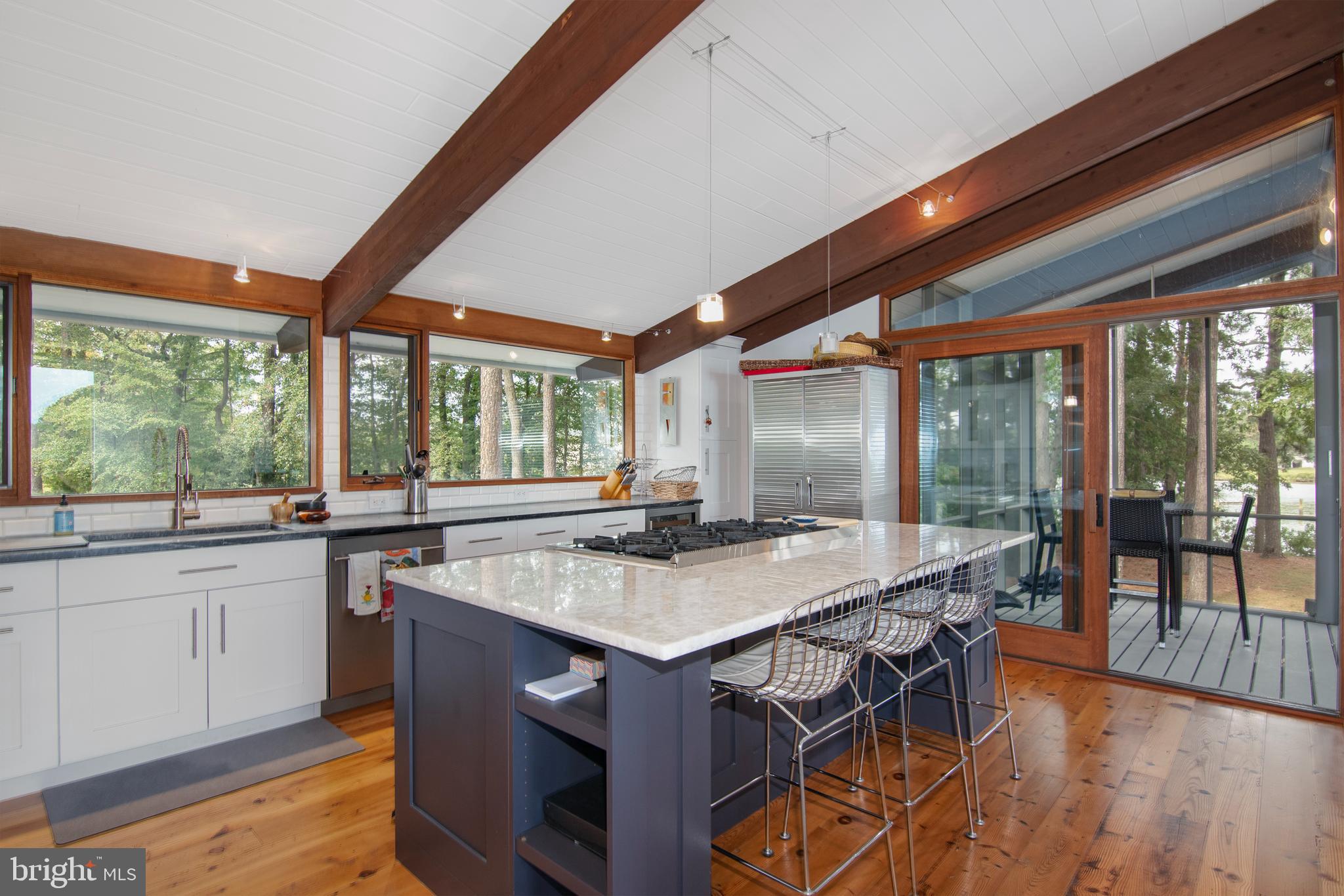 ROYAL OAK - Residential