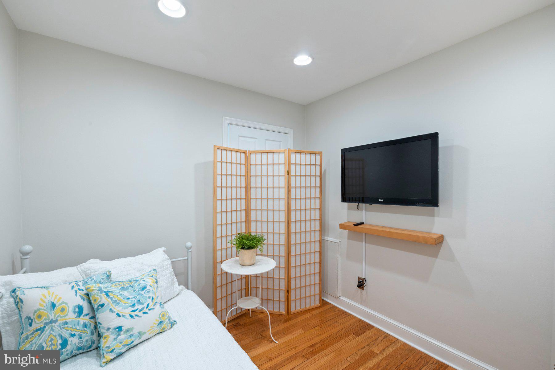 GARRETT PARK ESTATES - Residential