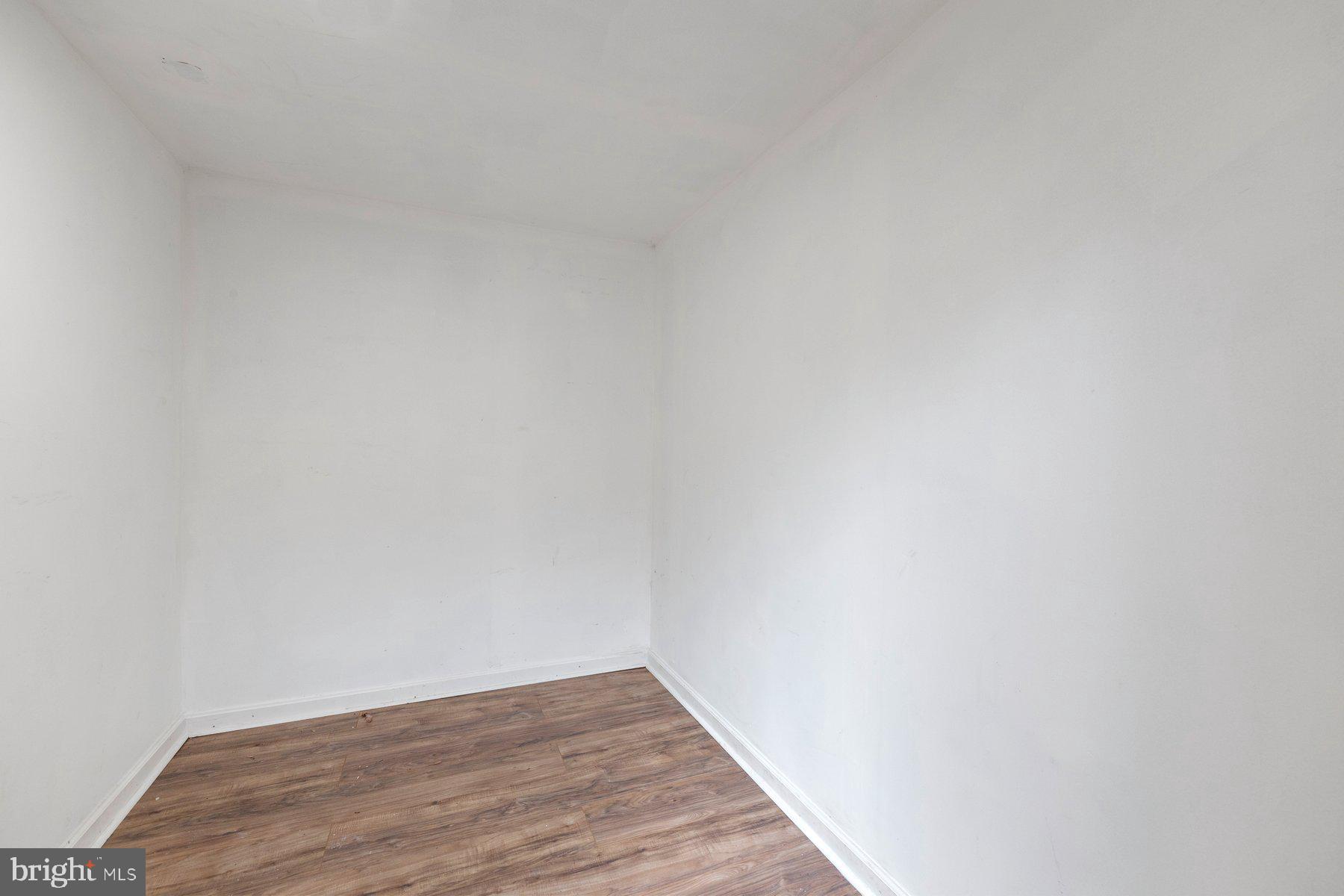 GARRETT PARK ESTATES - Residential