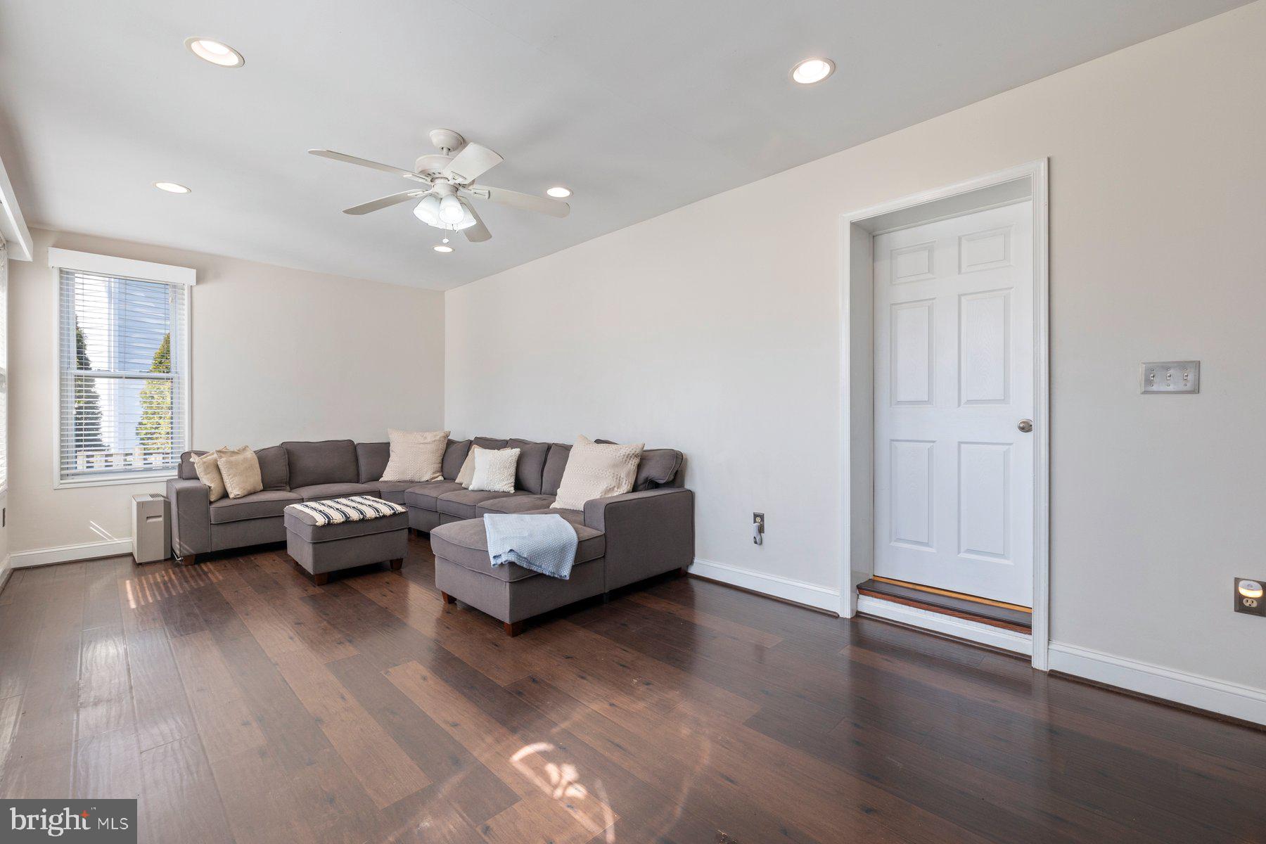 GARRETT PARK ESTATES - Residential