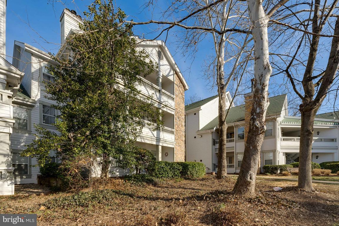 STONECROFT CONDO - Residential