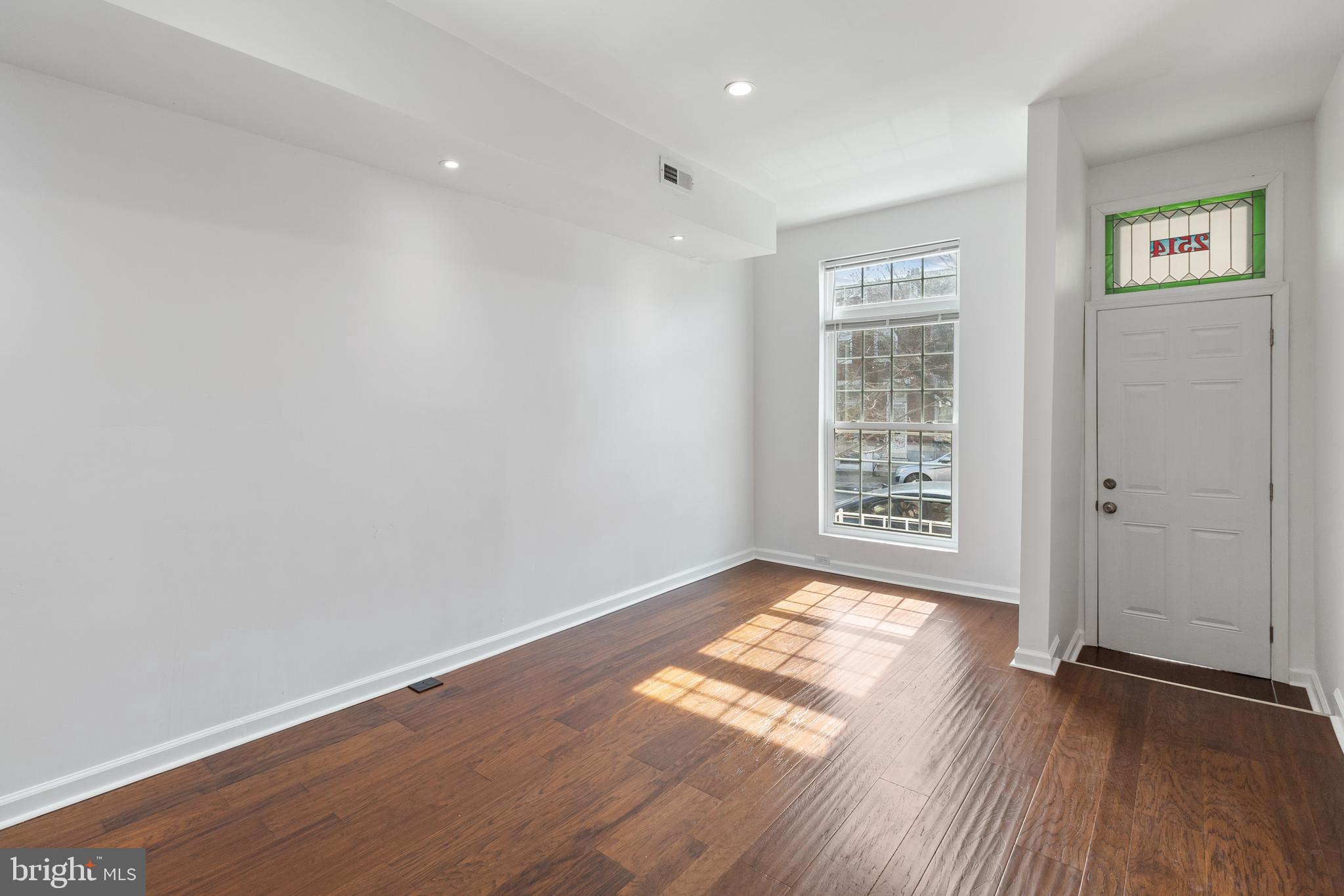 2514 ASHLAND AVENUE
