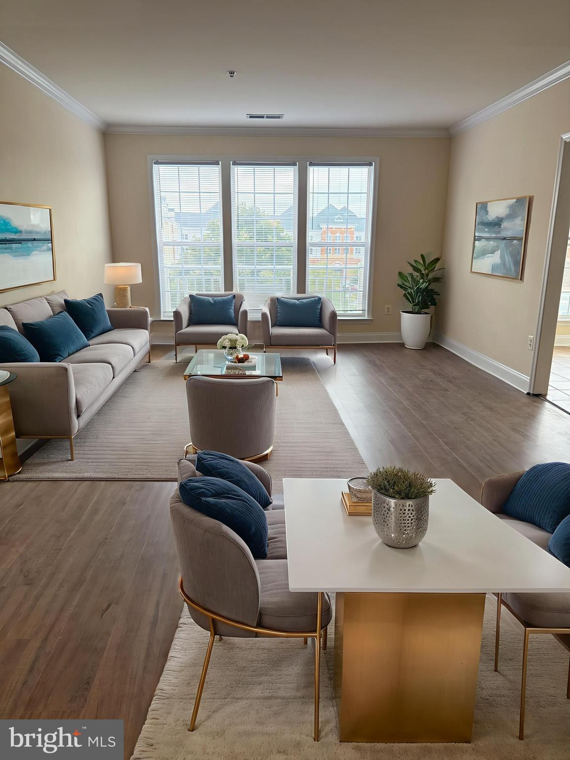 KING FARM VILLAGE - Residential Lease