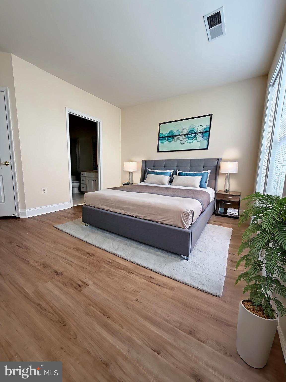 KING FARM VILLAGE - Residential Lease