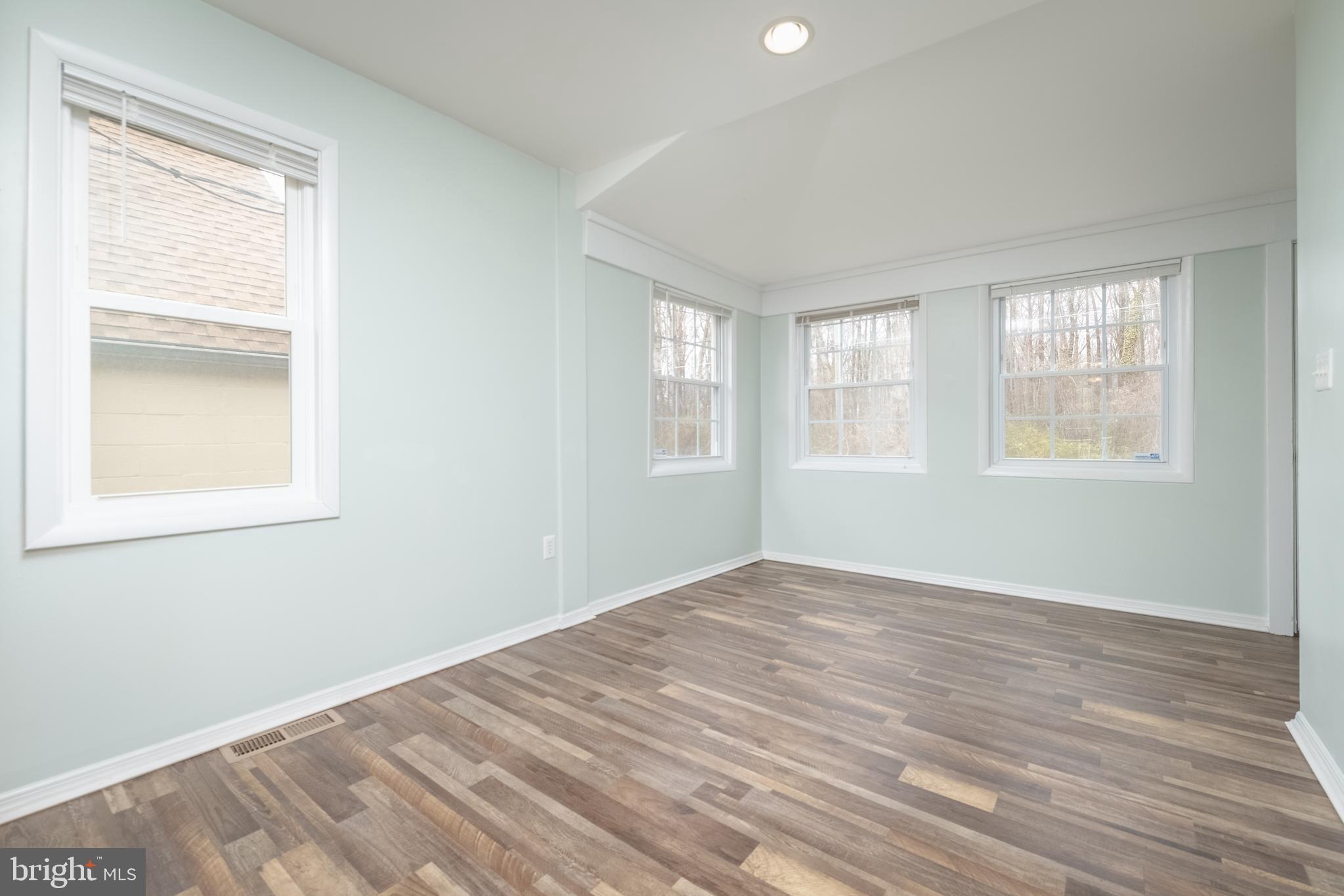 FOREST GREENS - Residential