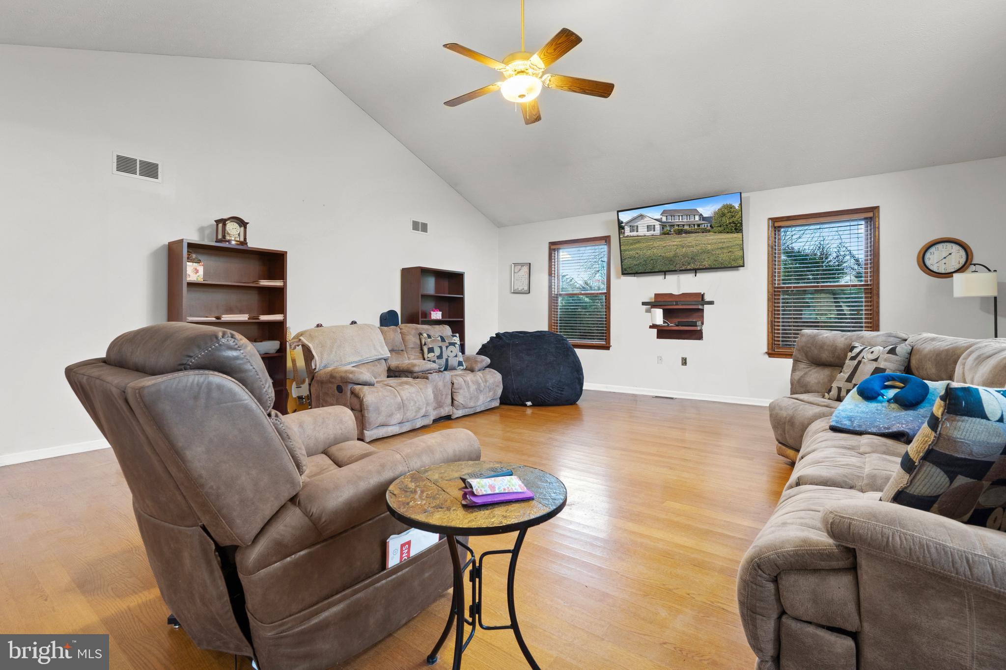 PENDLETON ESTATES - Residential