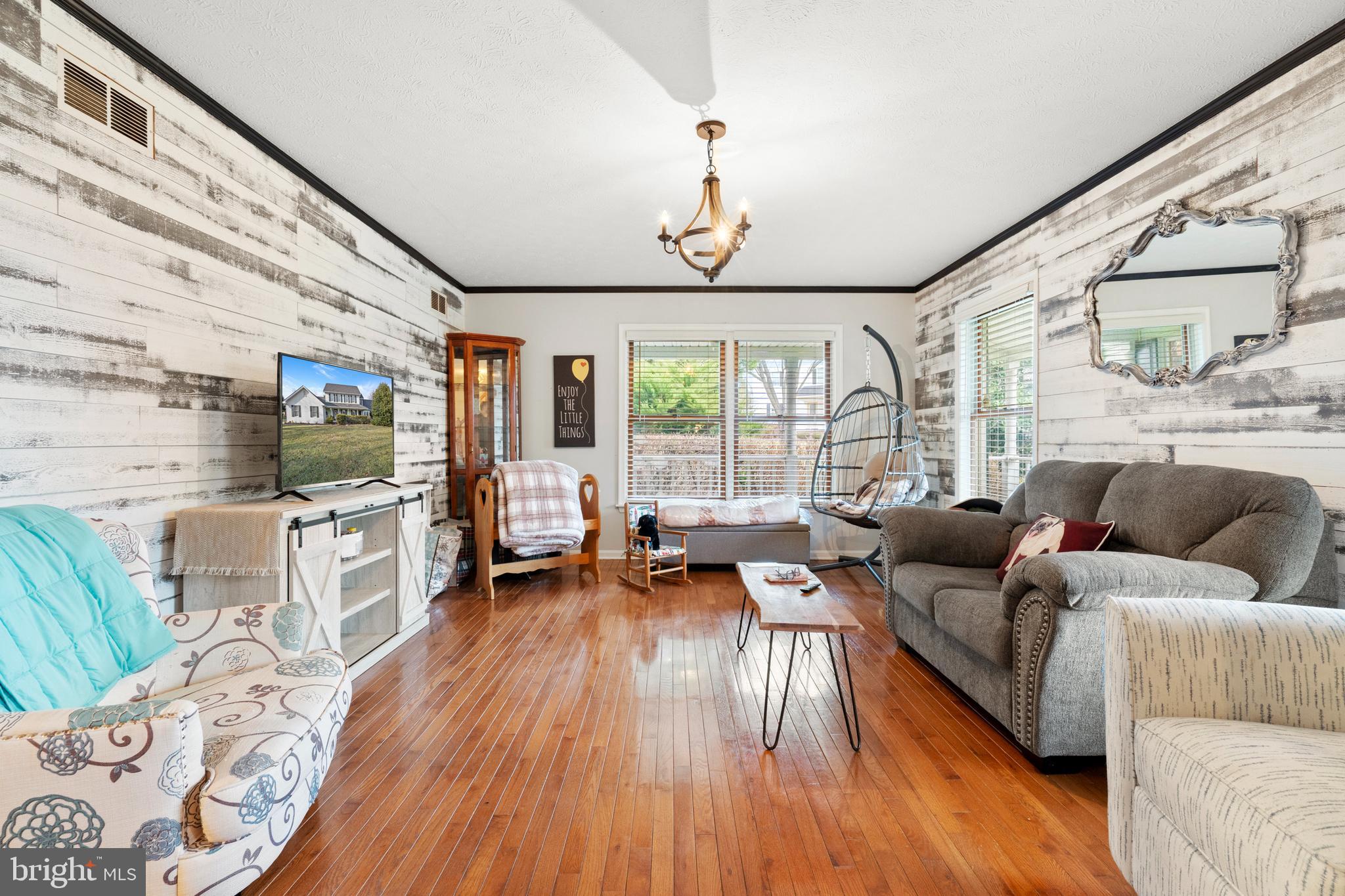 PENDLETON ESTATES - Residential