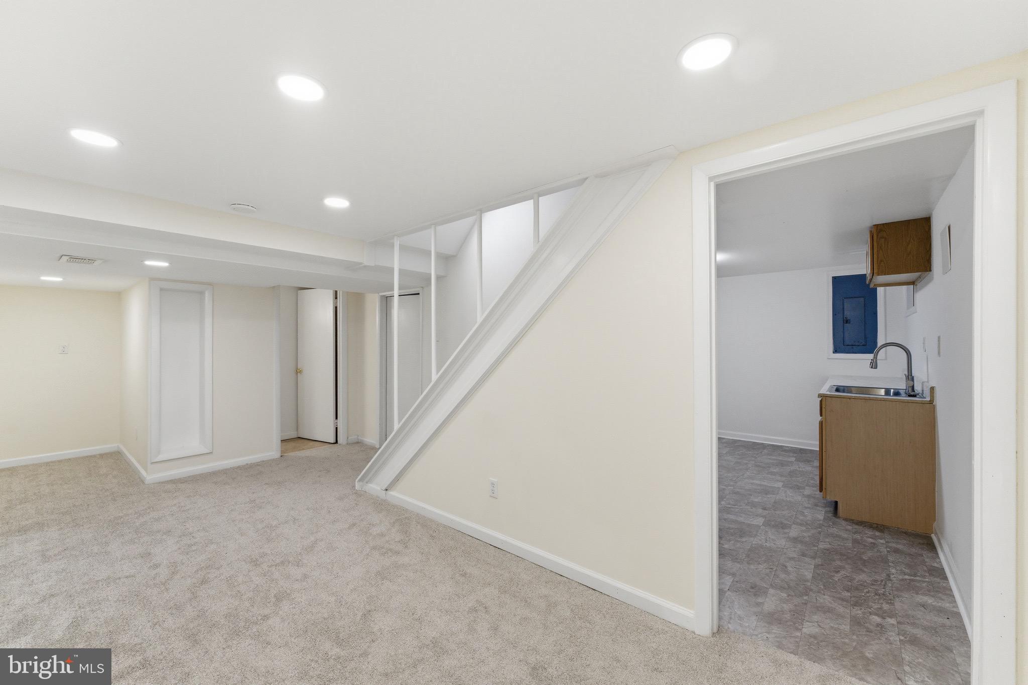 WOODLAWN - Residential
