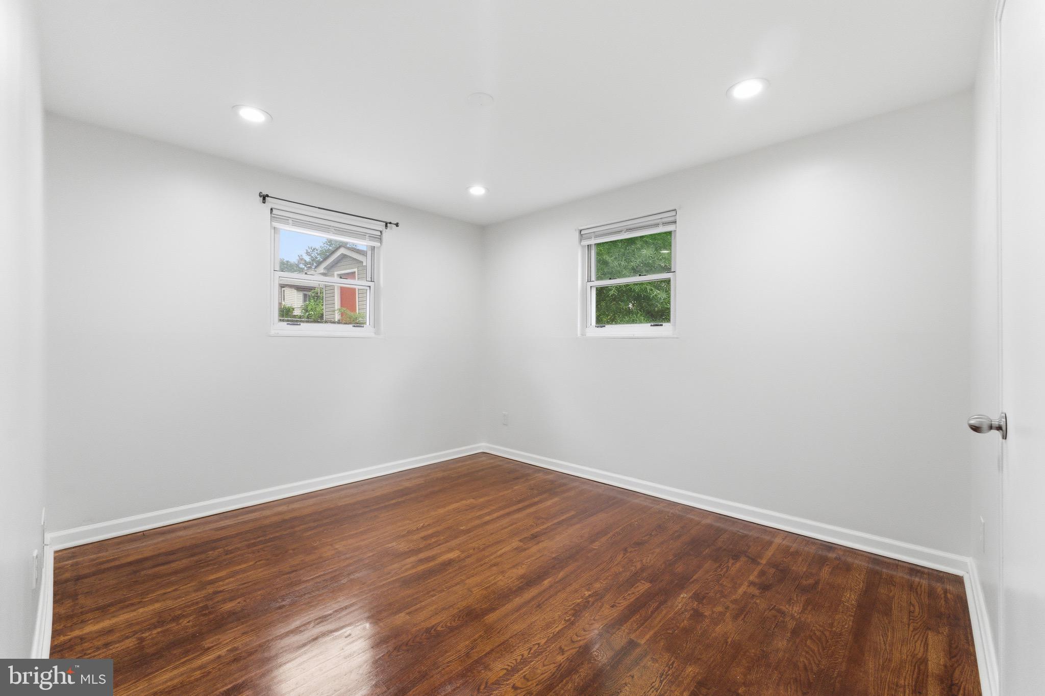 WOODLAWN - Residential
