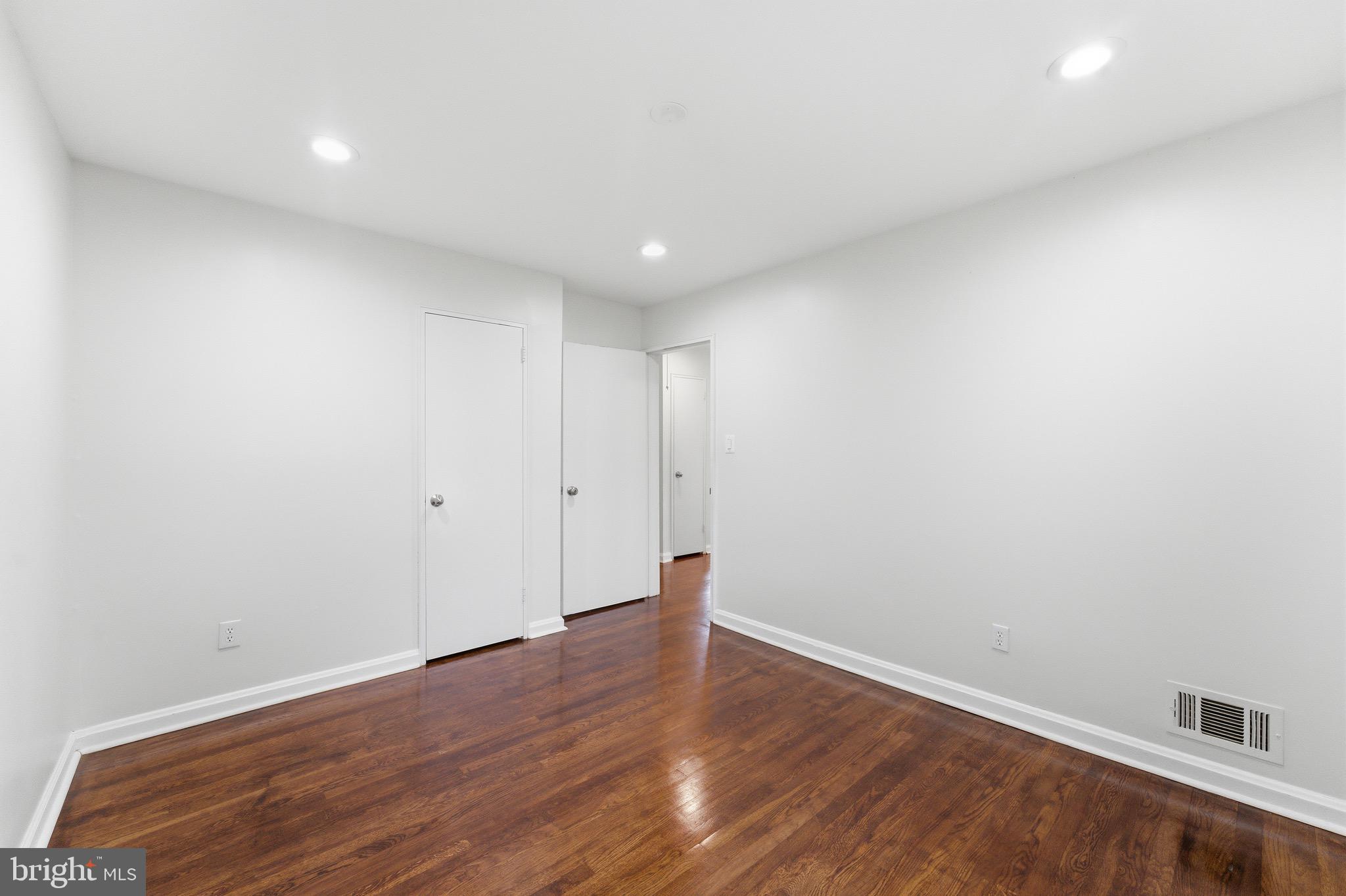 WOODLAWN - Residential