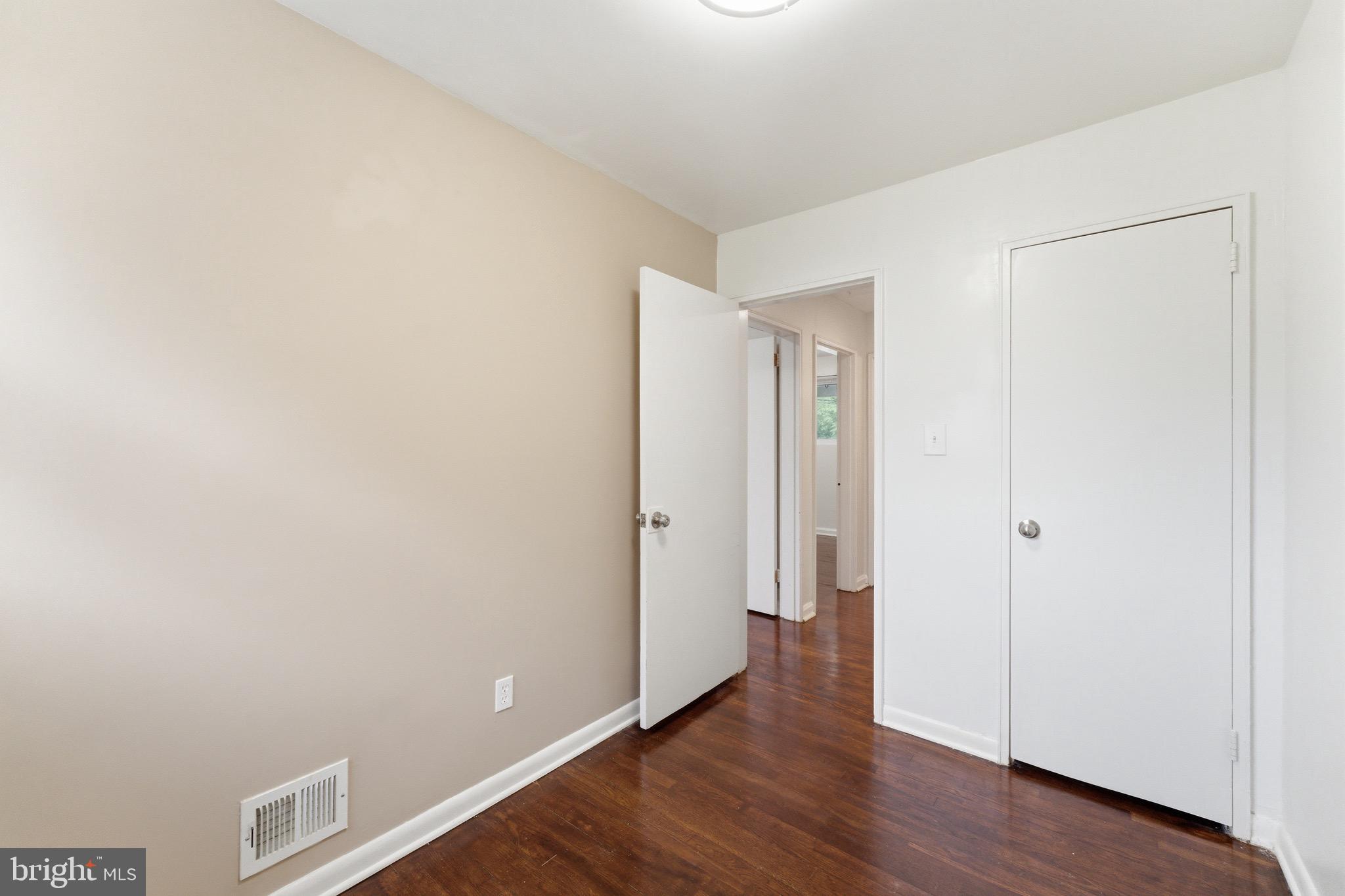 WOODLAWN - Residential