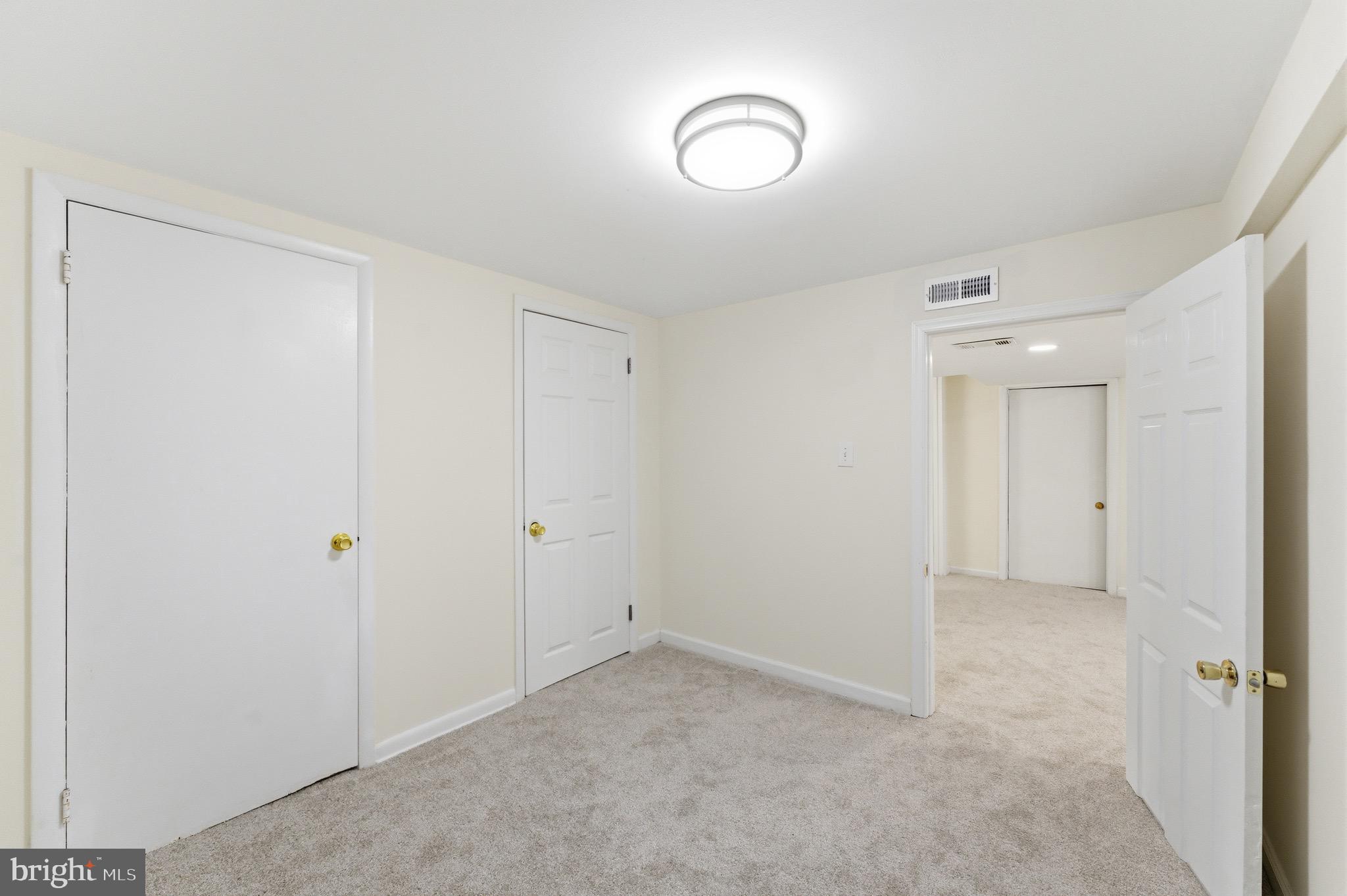 WOODLAWN - Residential