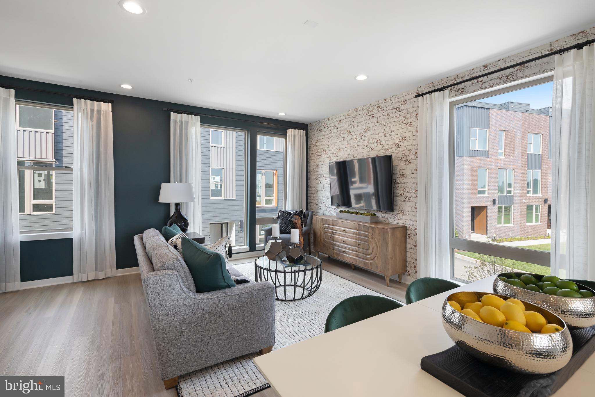 NORTHBANK - Residential