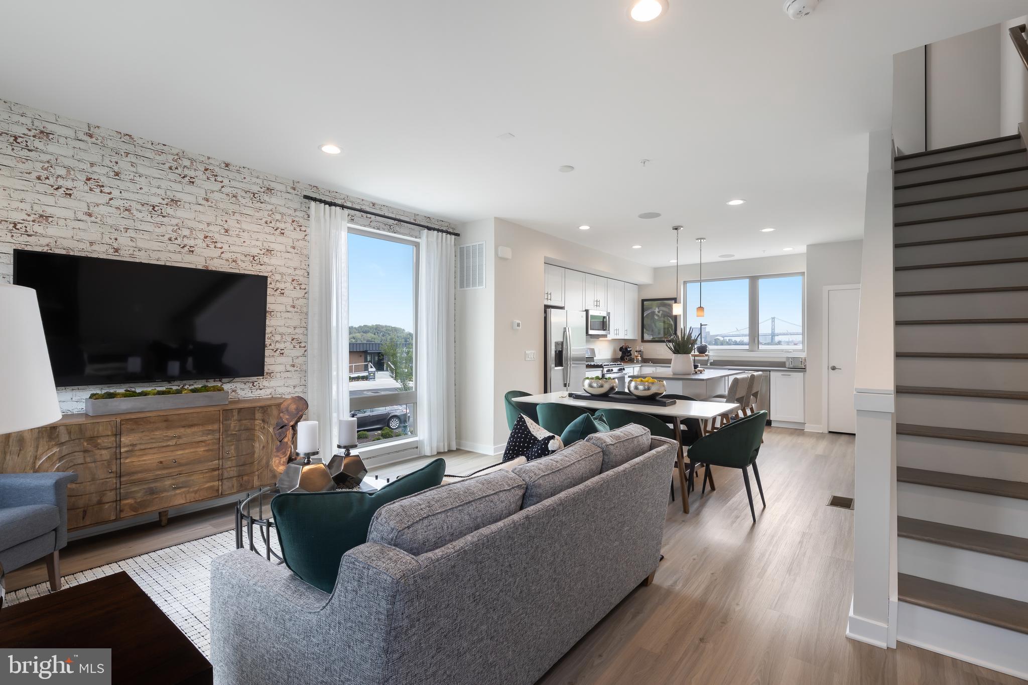 NORTHBANK - Residential