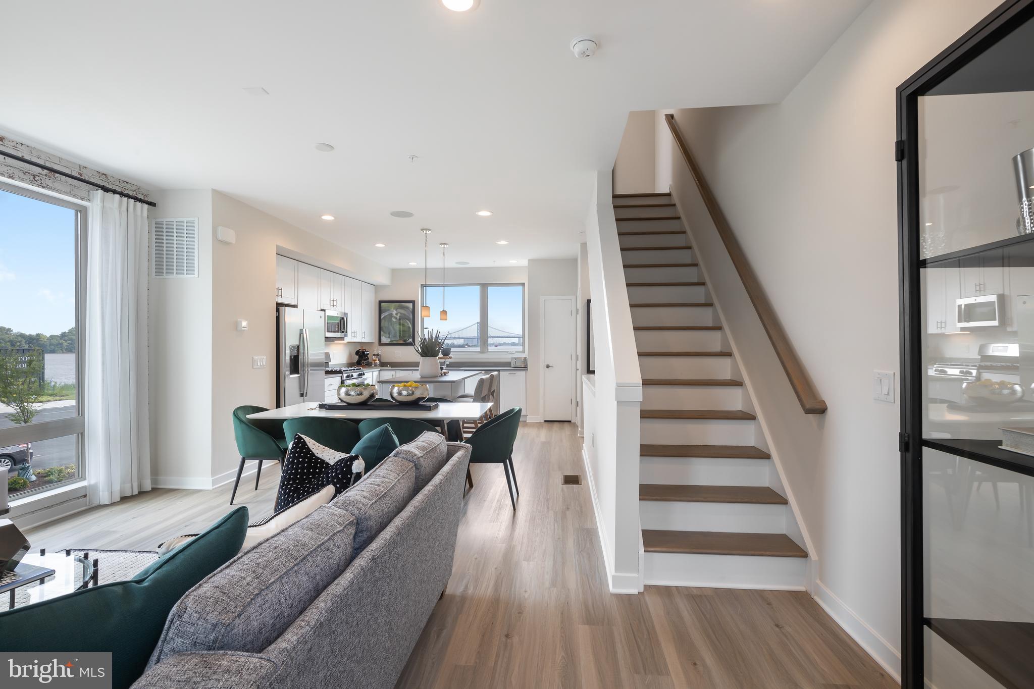NORTHBANK - Residential