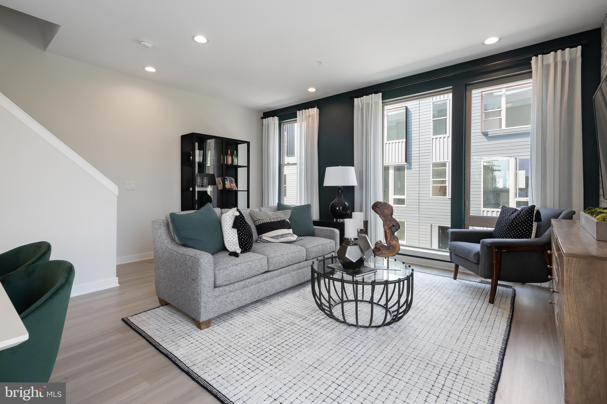 NORTHBANK - Residential