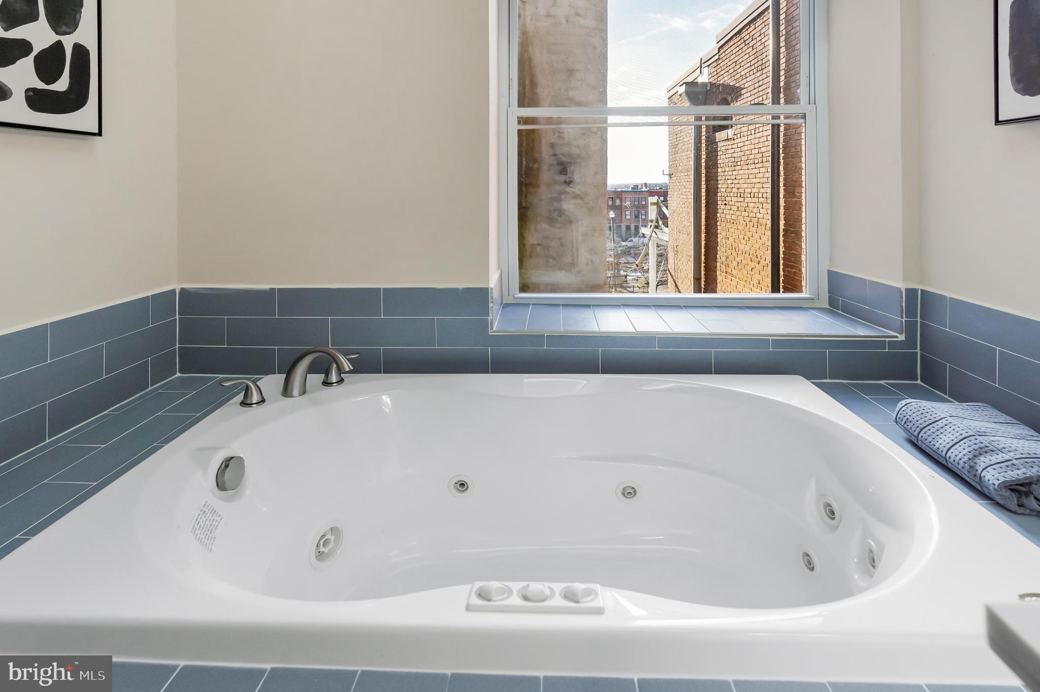 RESERVOIR HILL - Residential