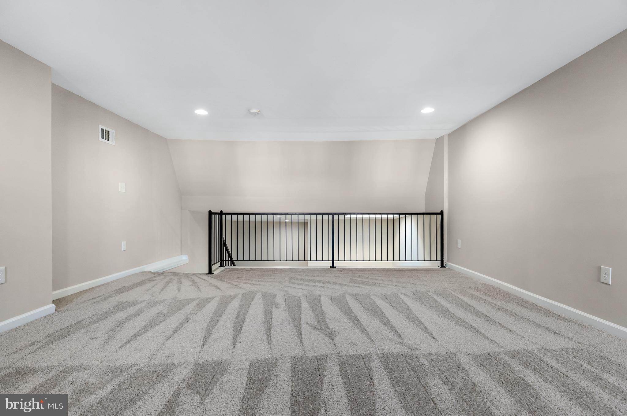 RESERVOIR HILL - Residential