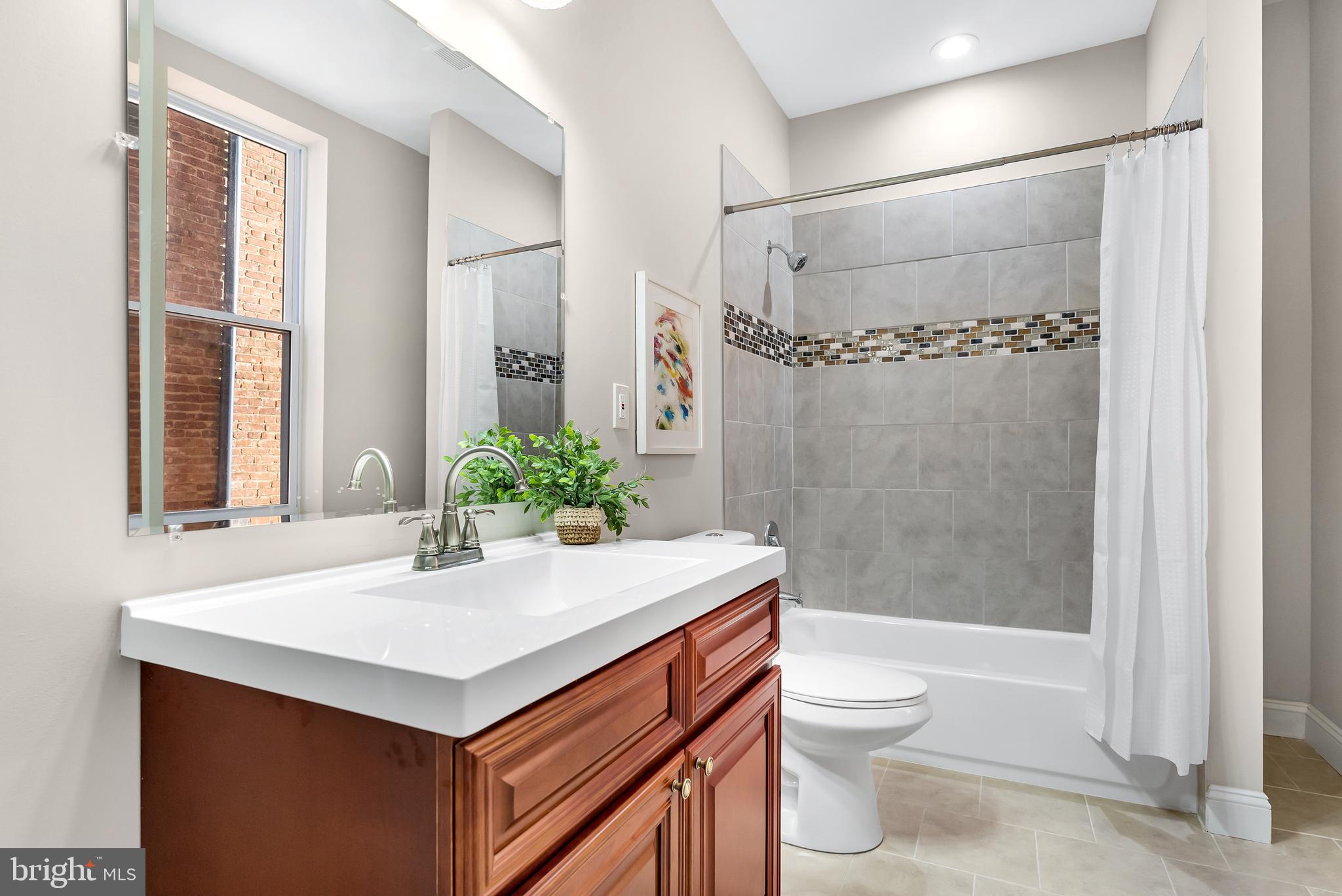 RESERVOIR HILL - Residential